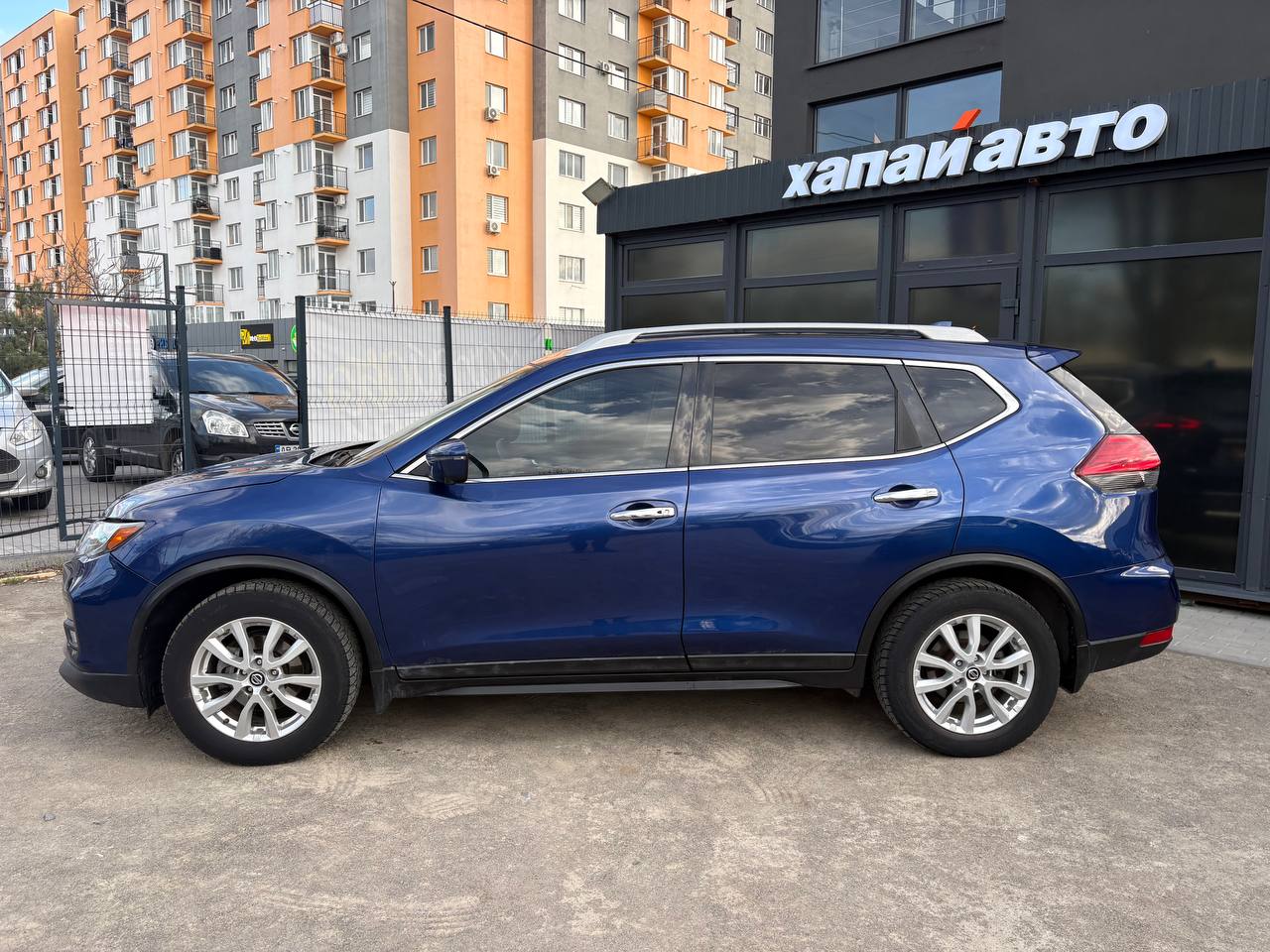 Nissan-8