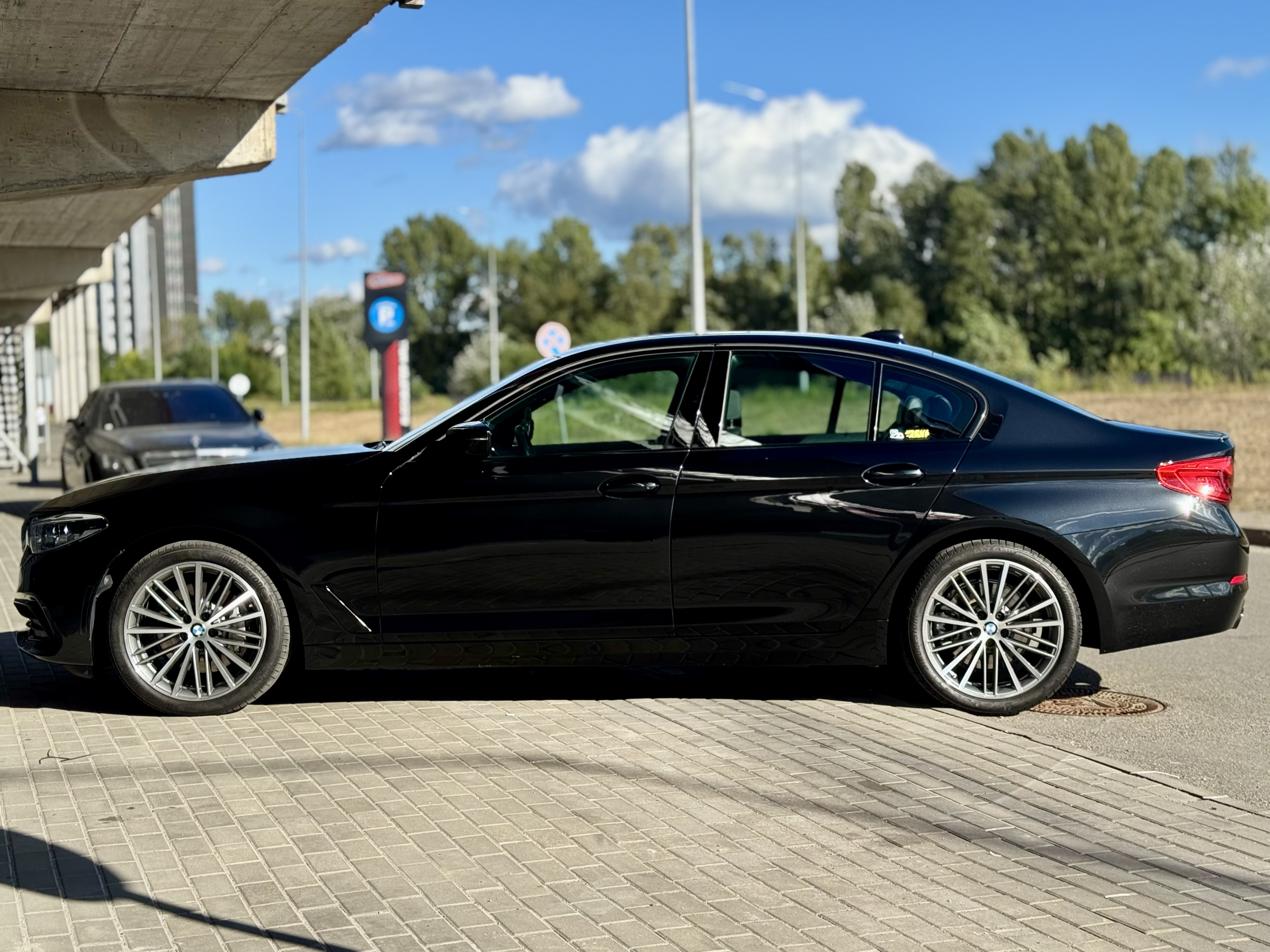 BMW-13
