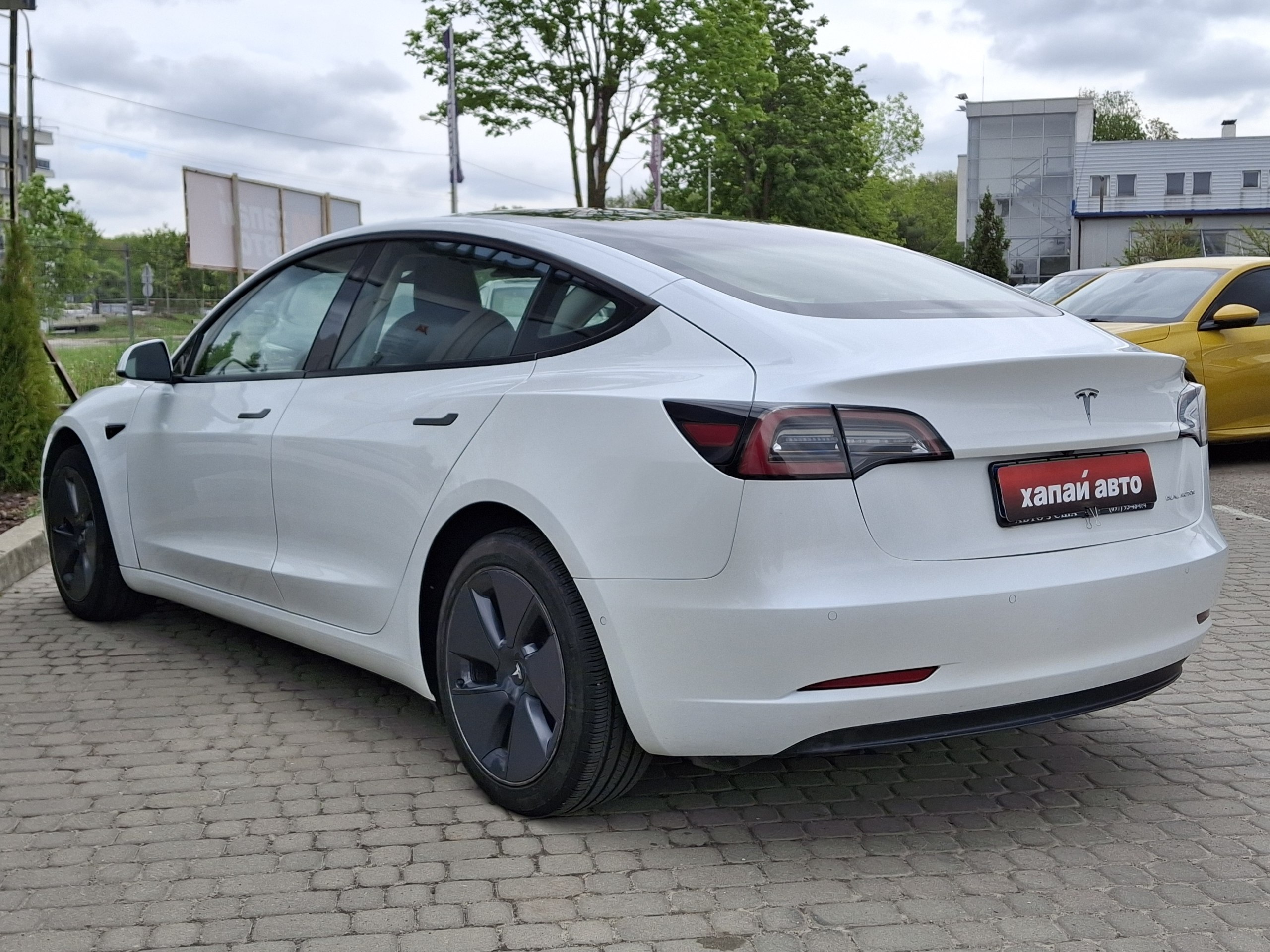 Tesla-11