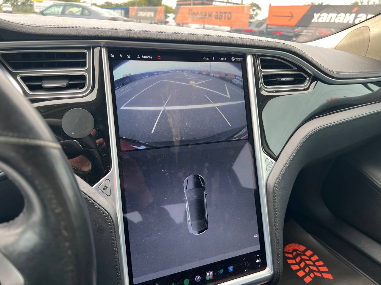 Tesla-16