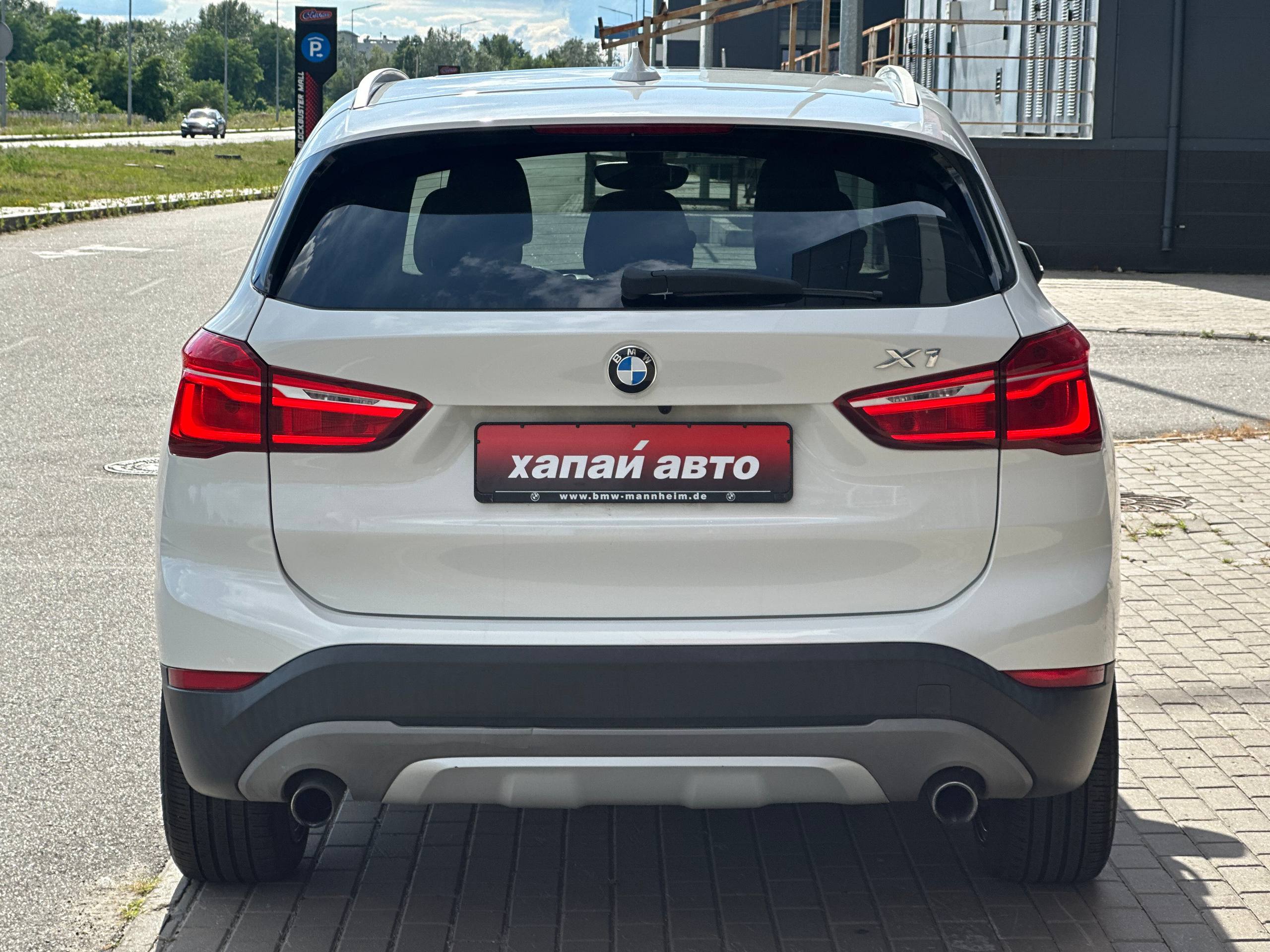 BMW-18
