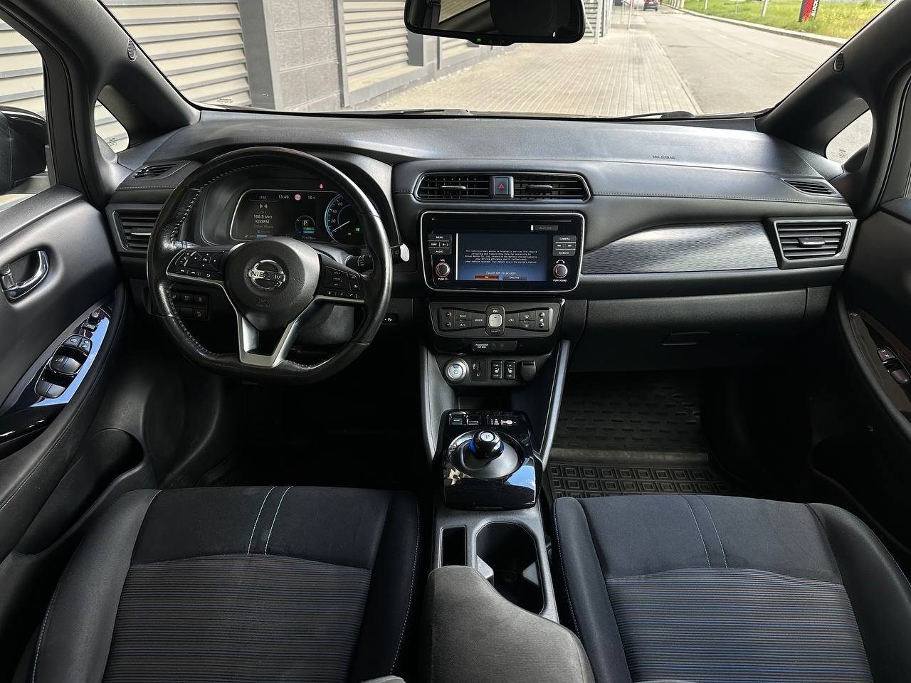 Nissan-3
