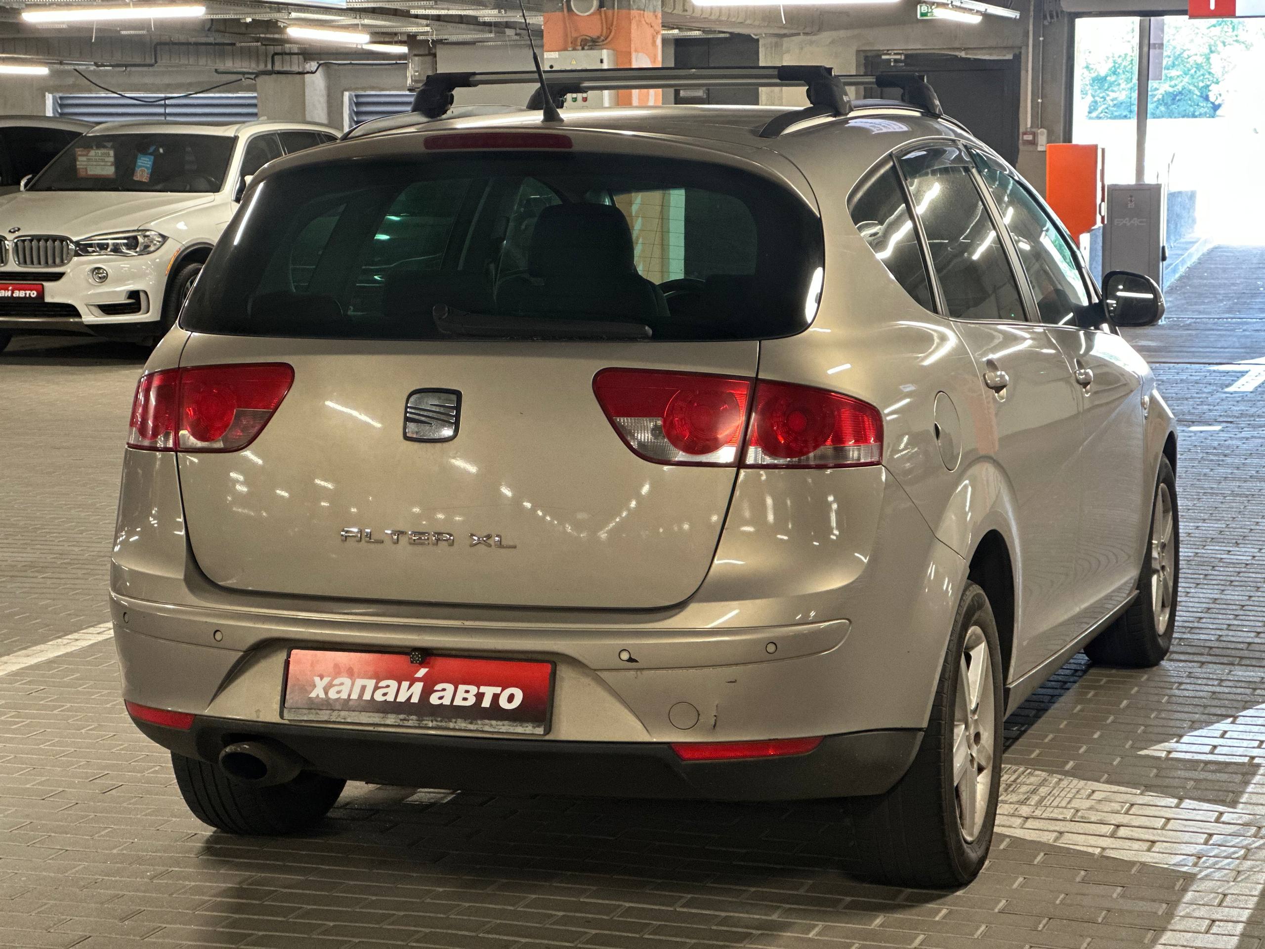 SEAT-6