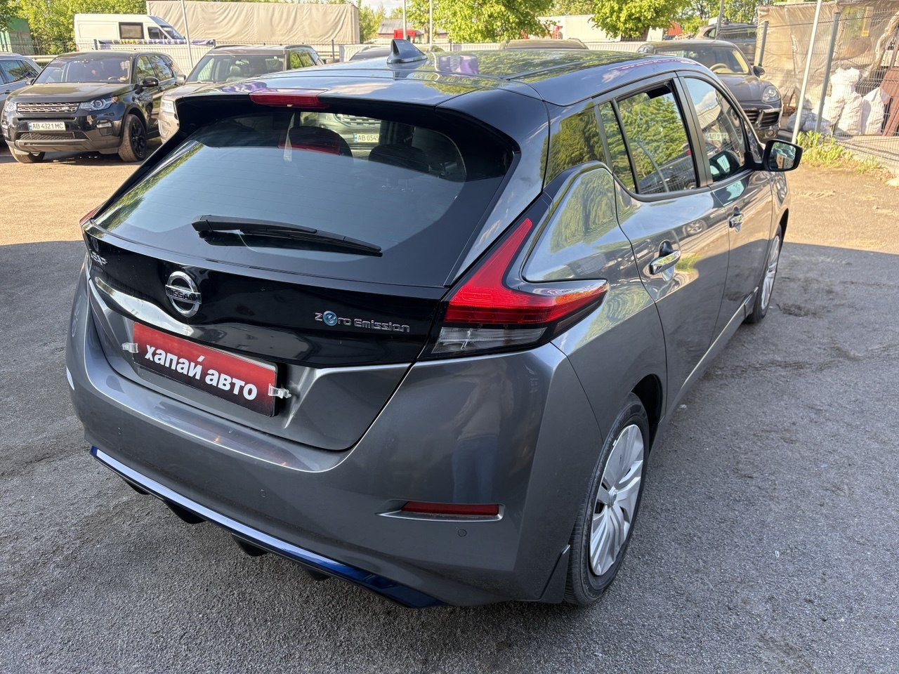 Nissan-15