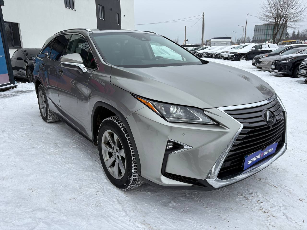 Lexus-2