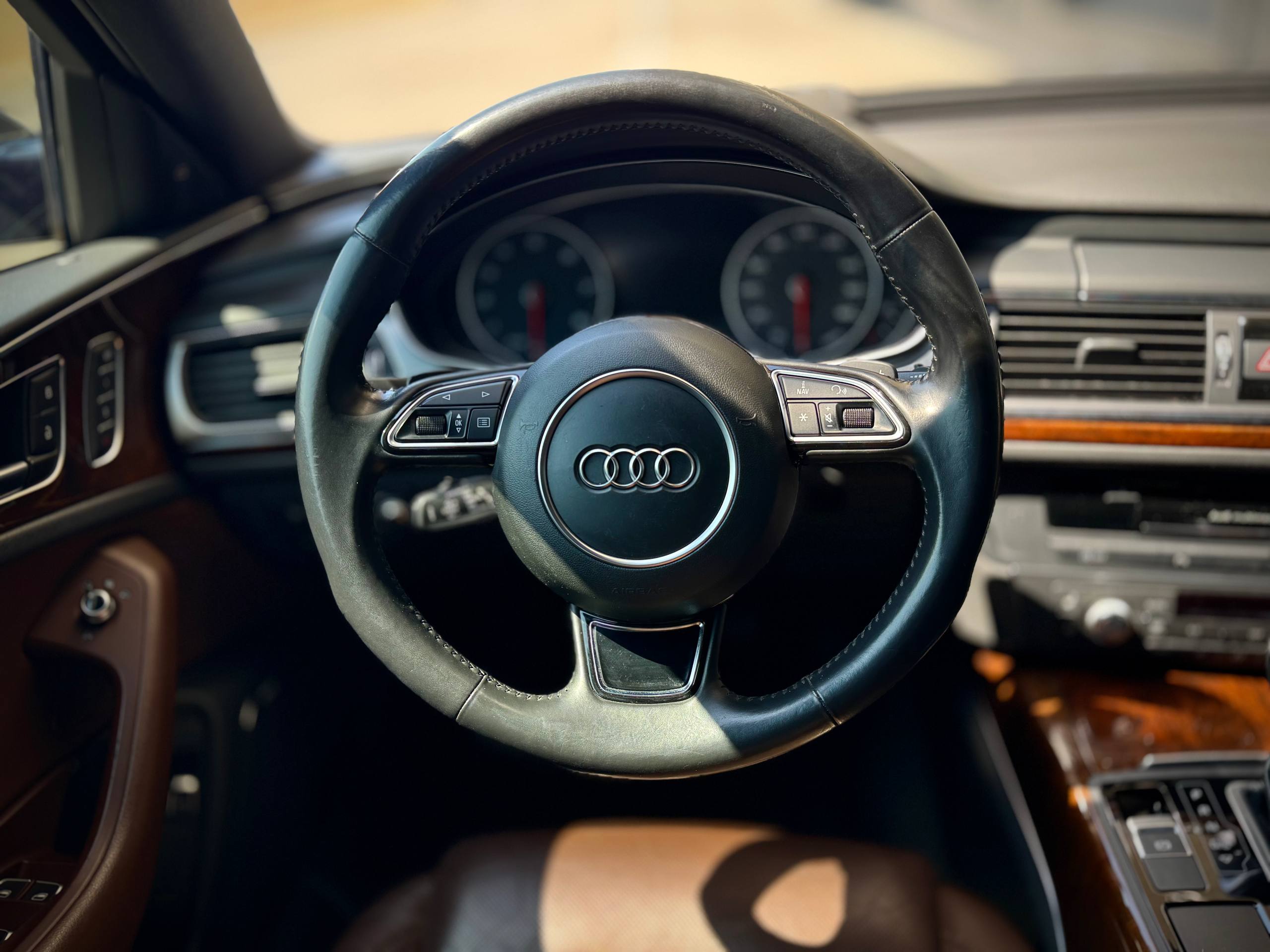 Audi-0