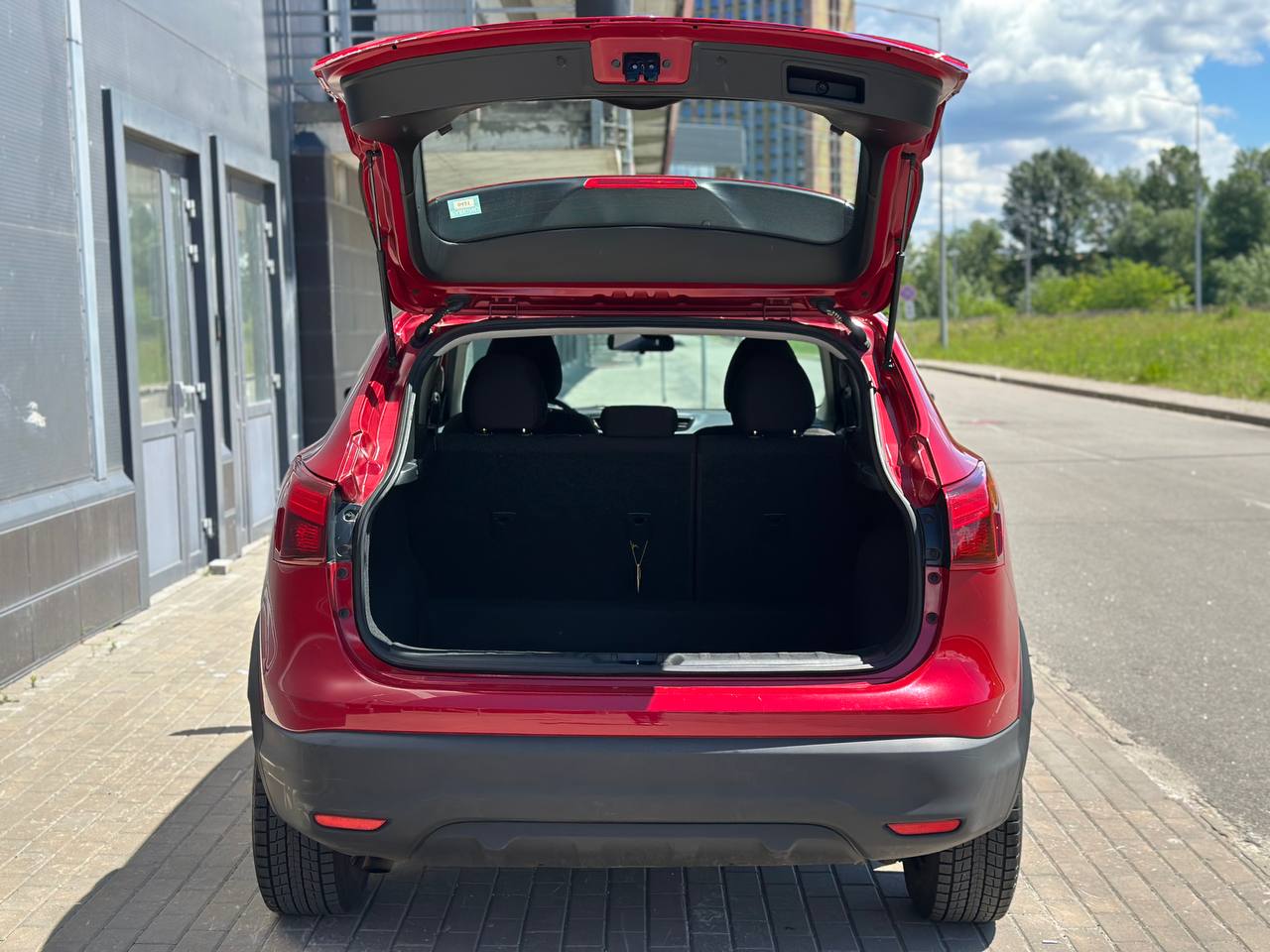 Nissan-14