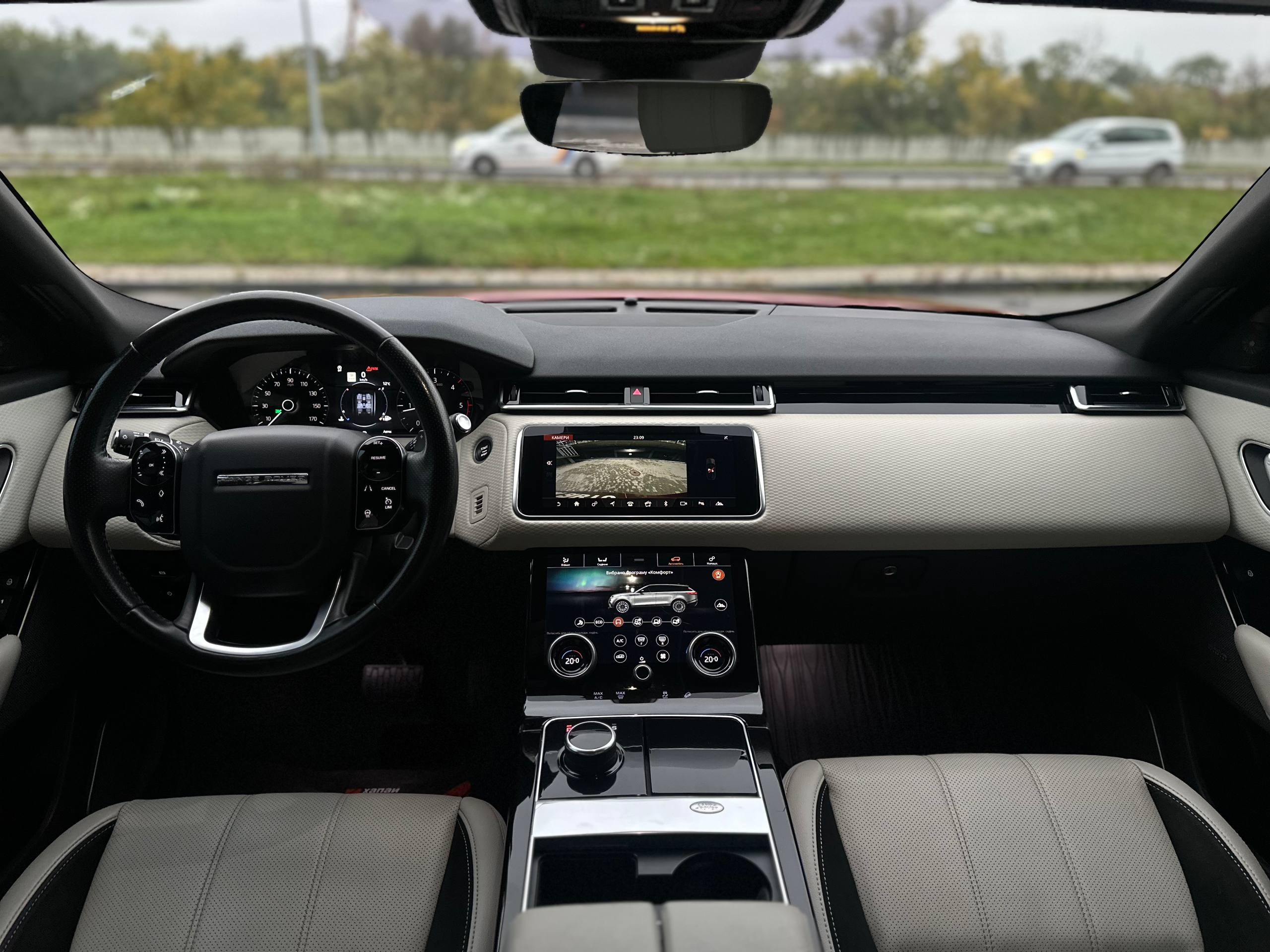 Land Rover-12