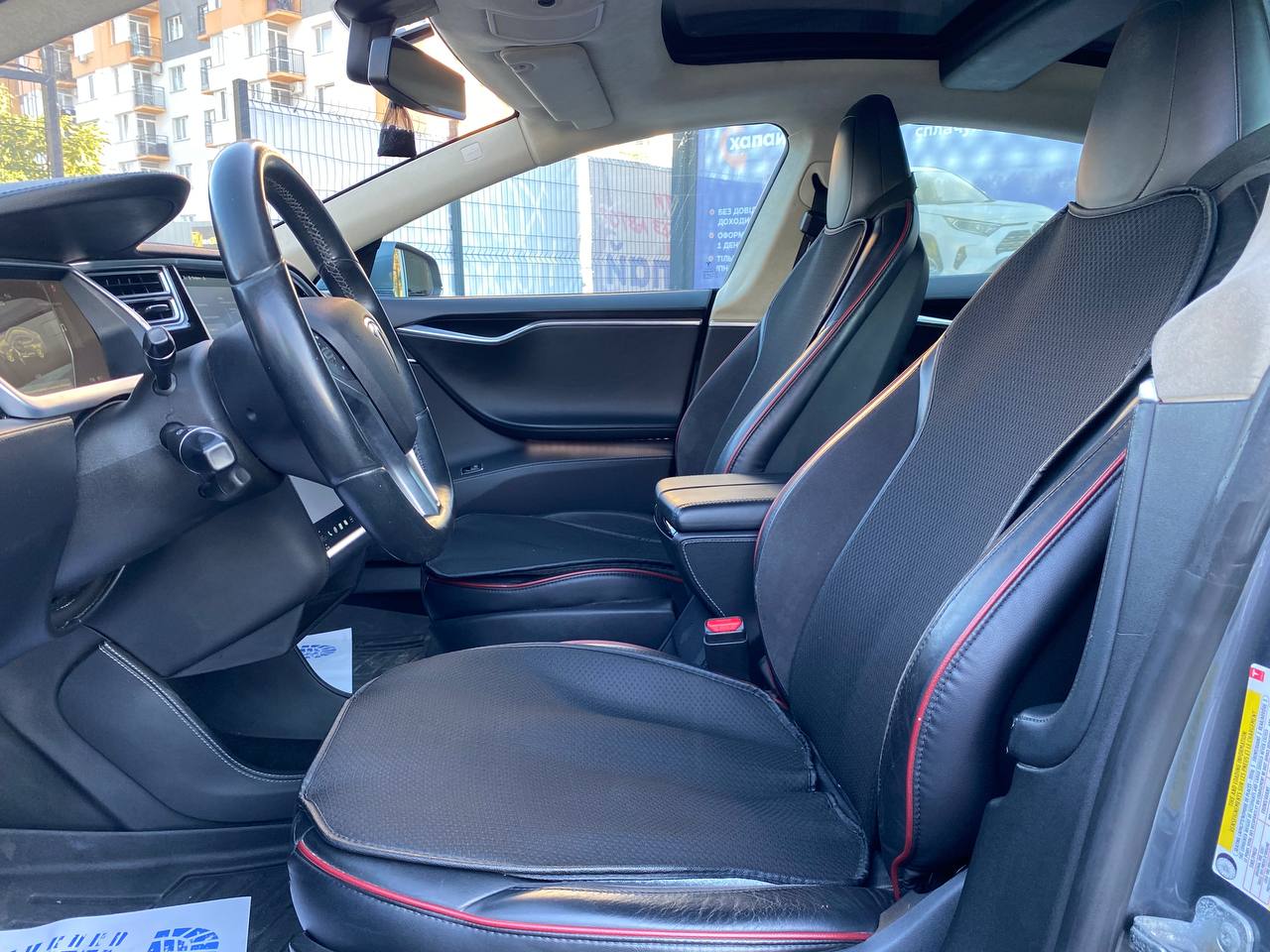 Tesla Model S 2014