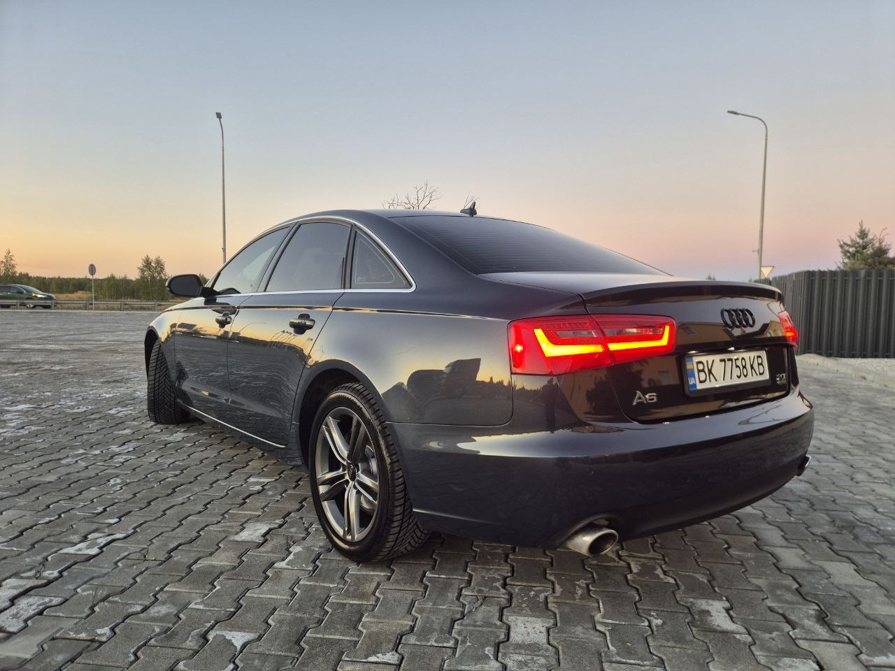 Audi-3