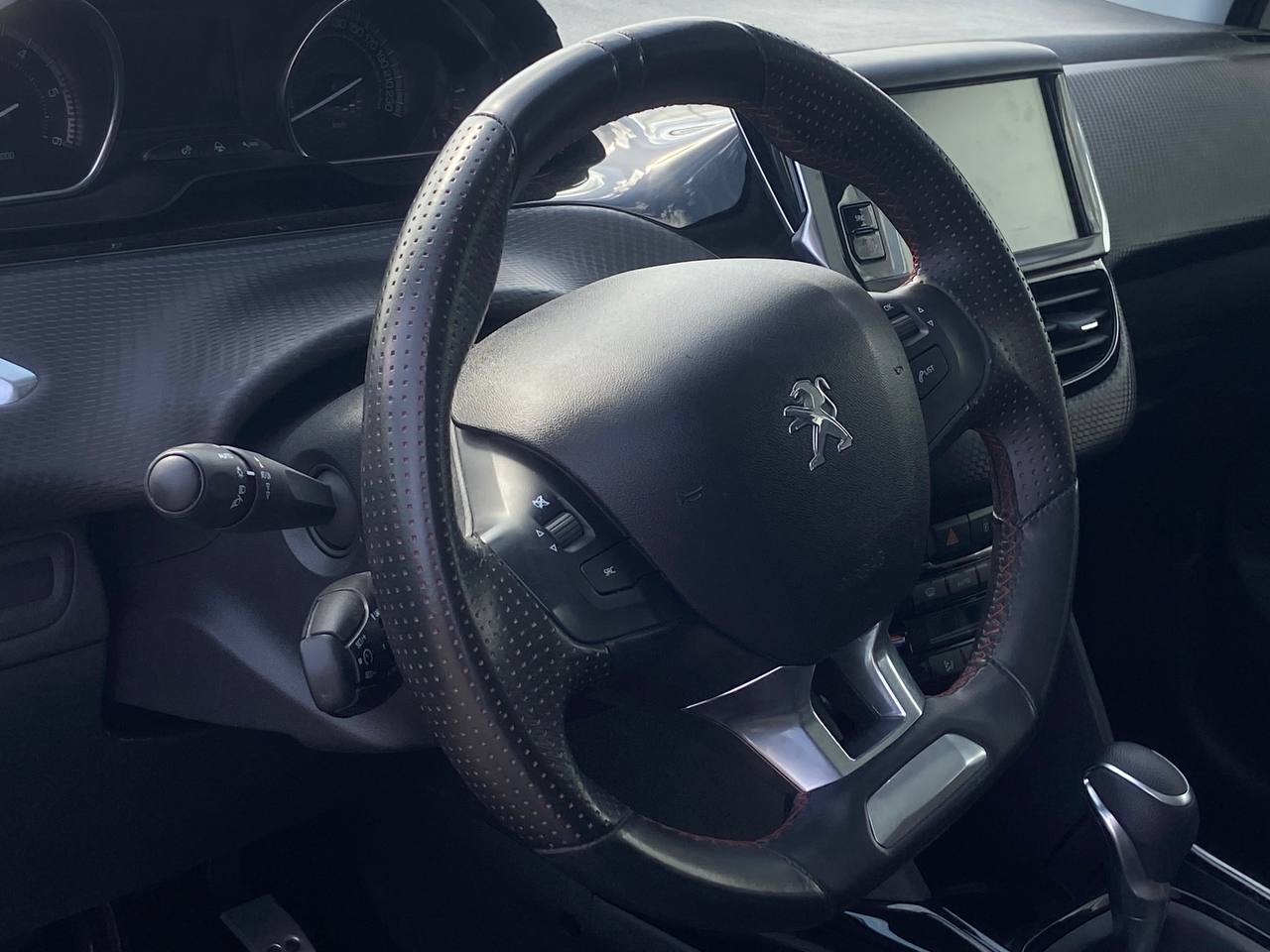 Peugeot-8