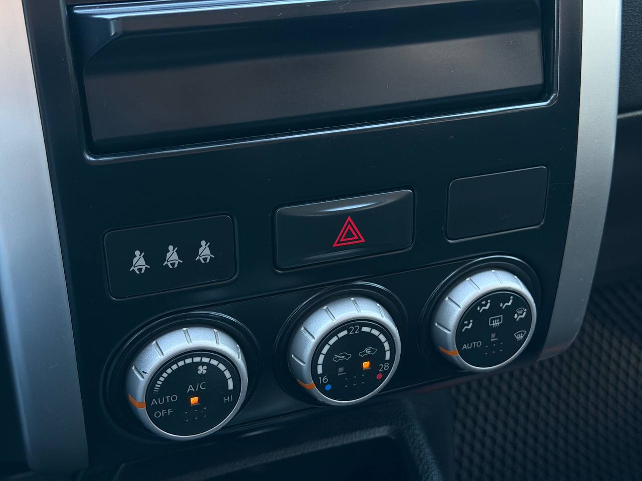 Nissan-12