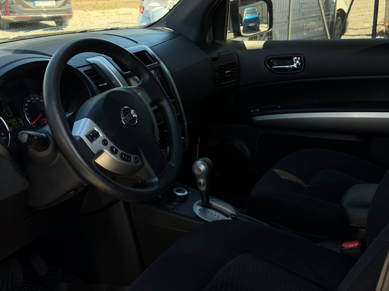 Nissan-19