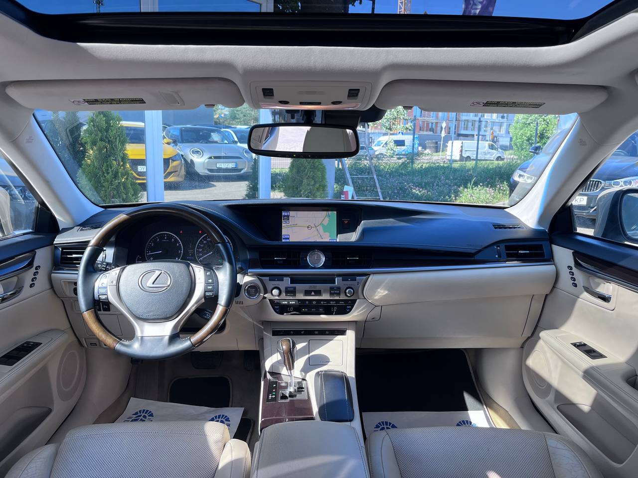 Lexus-11
