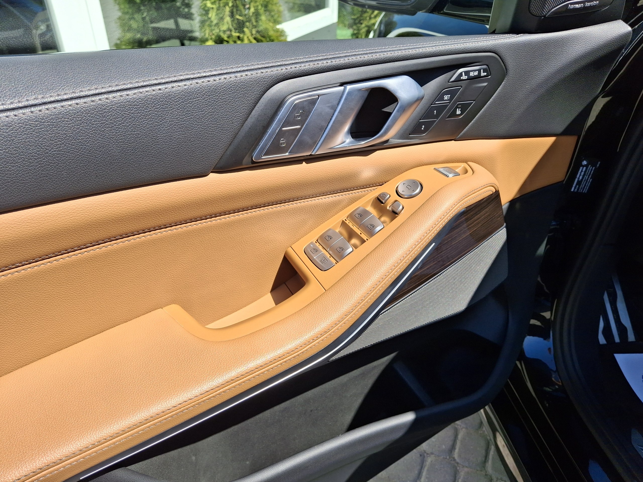 BMW-19