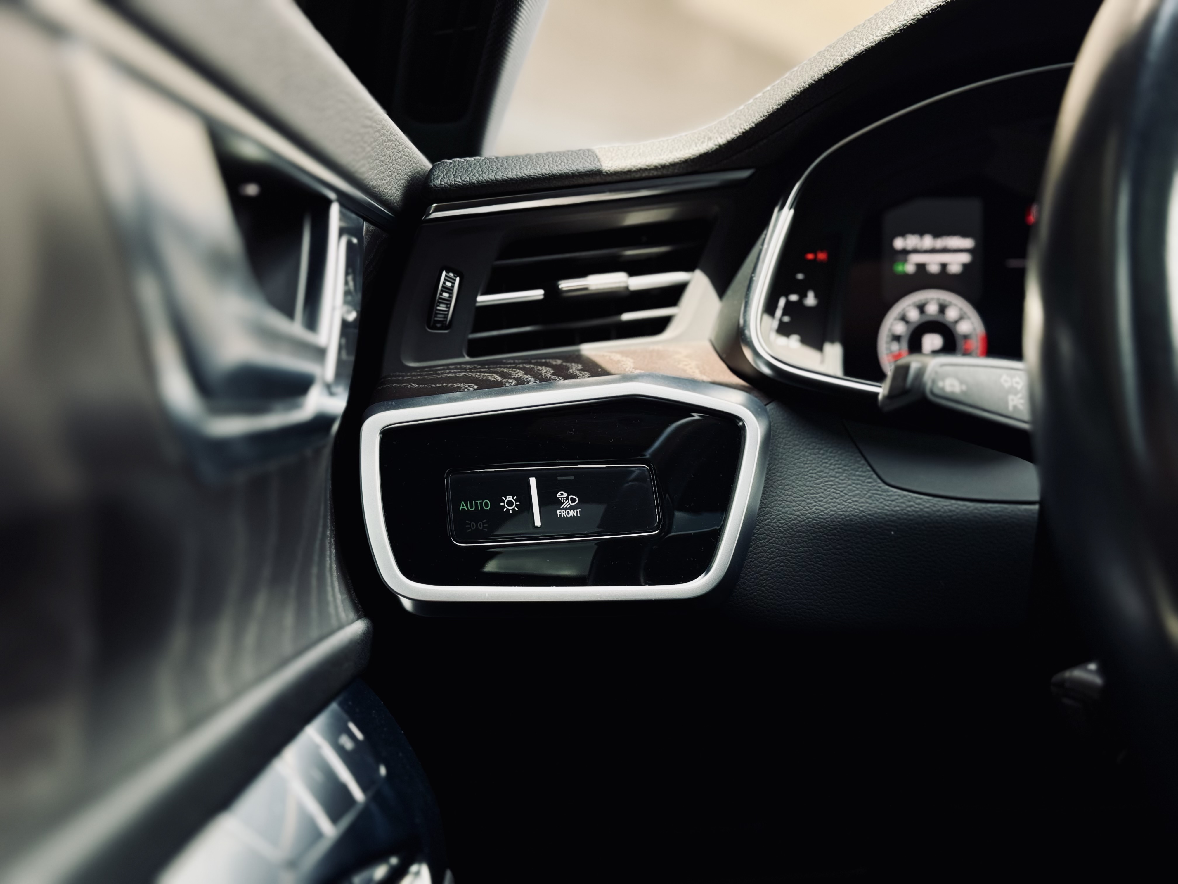 Audi-8
