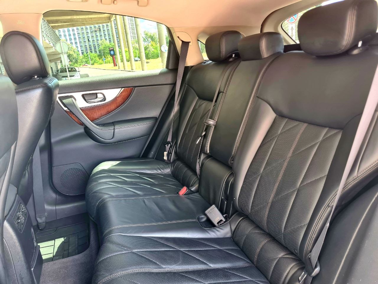 Infiniti-0