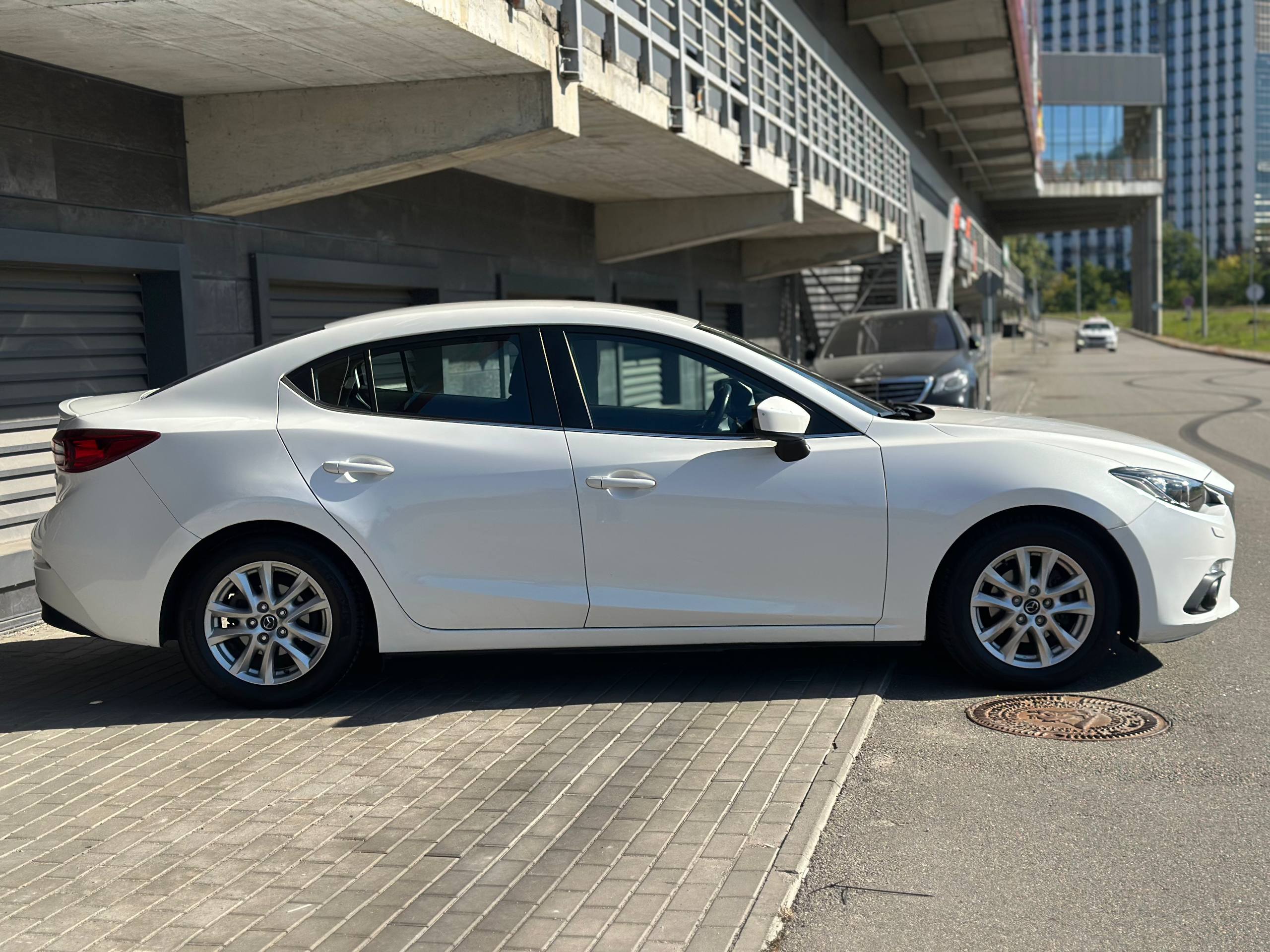 Mazda-4