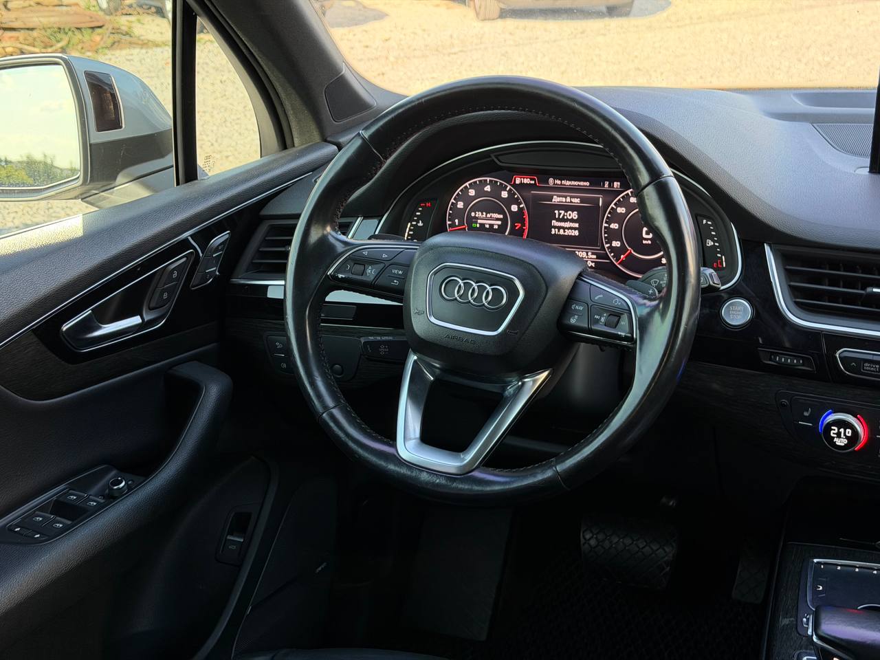 Audi-5