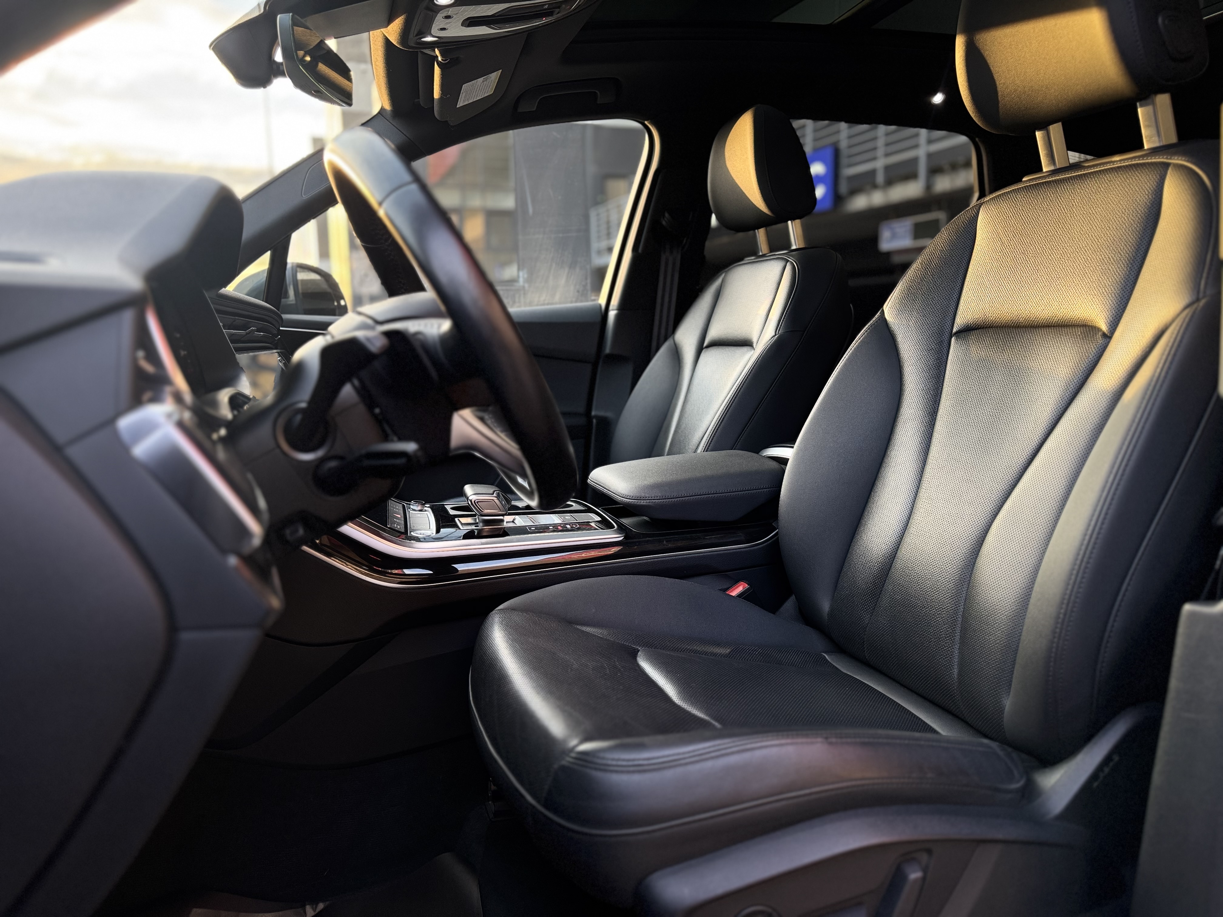 Audi-0