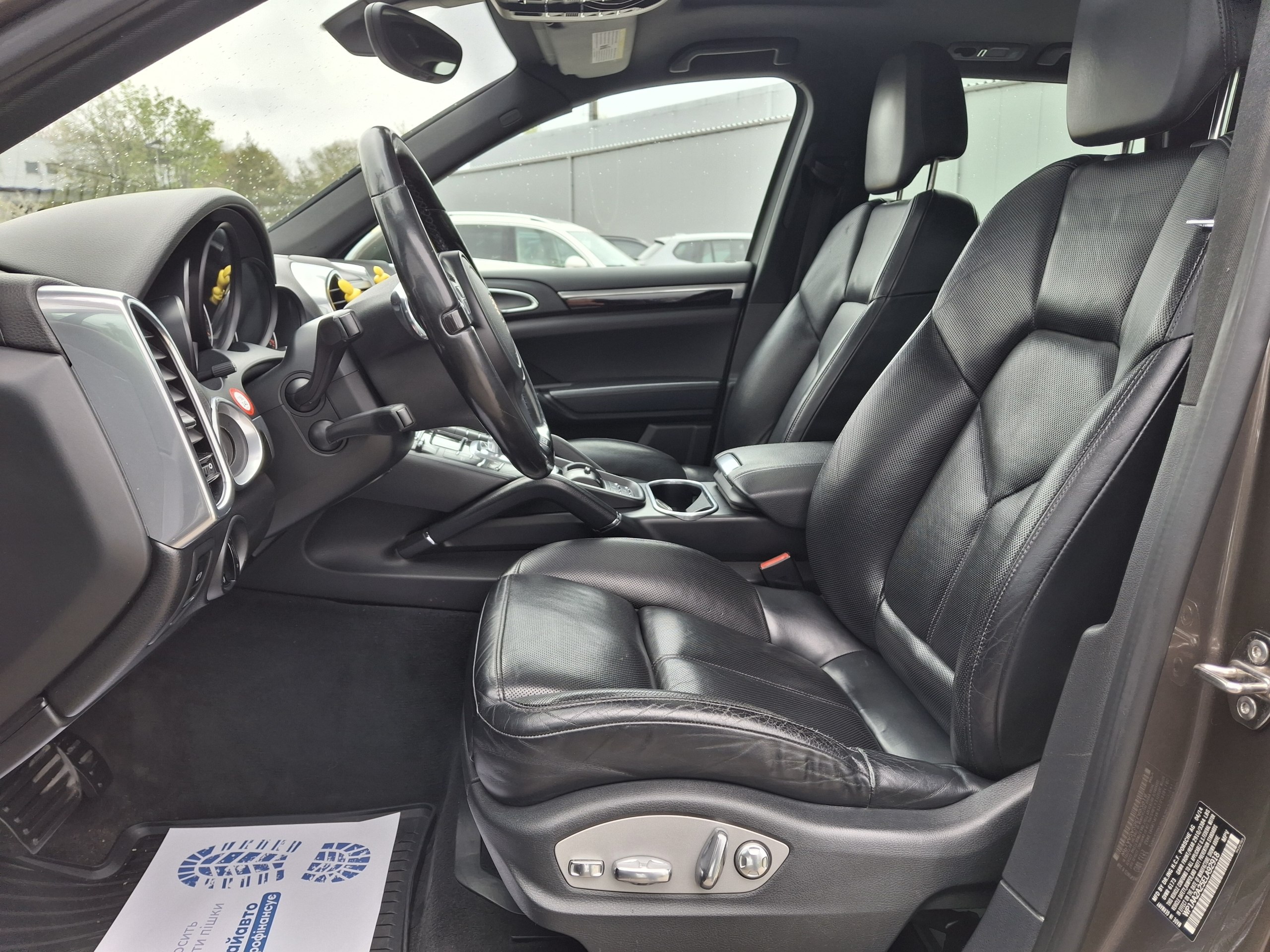 Porsche-0