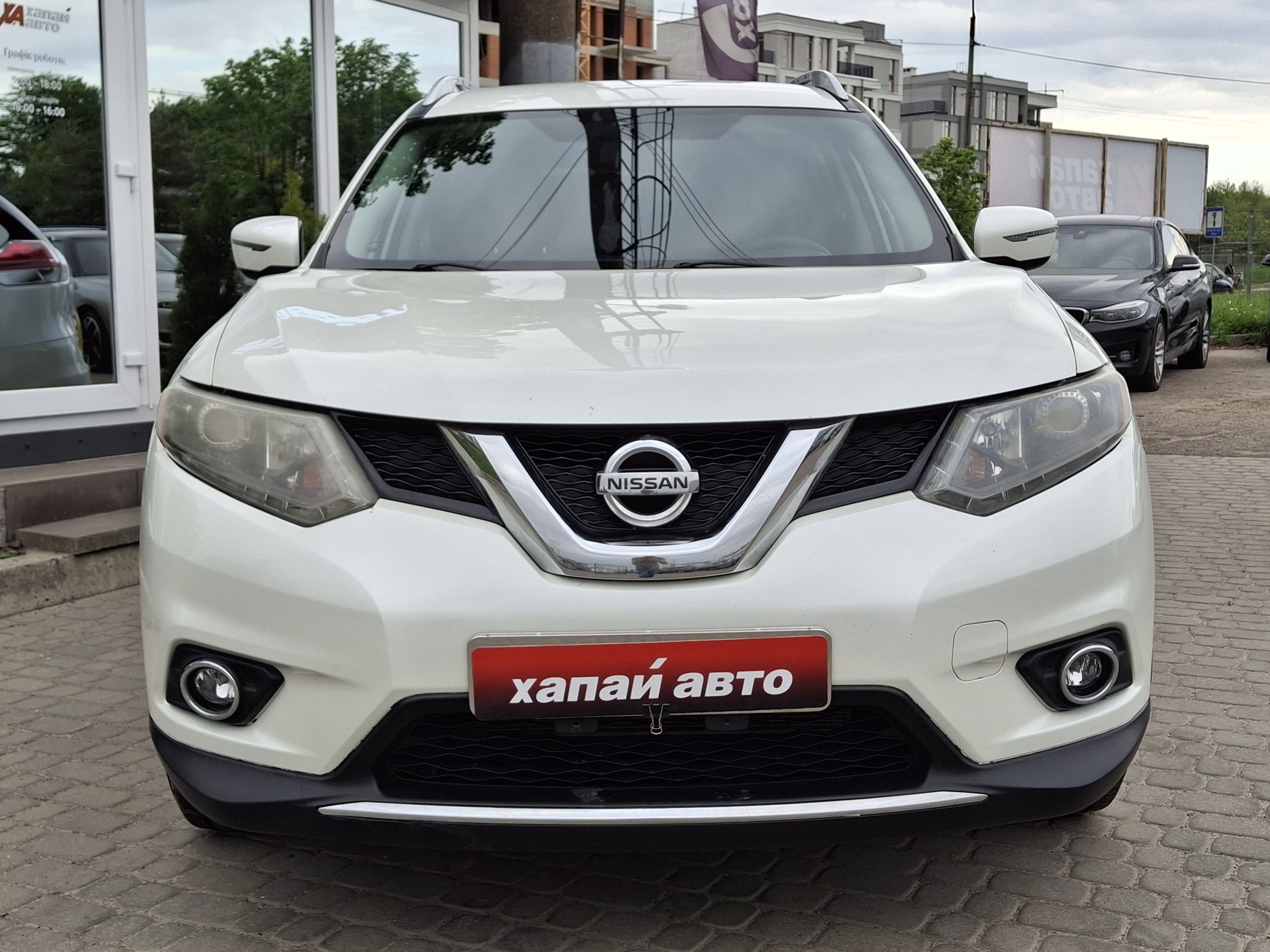 Nissan-2
