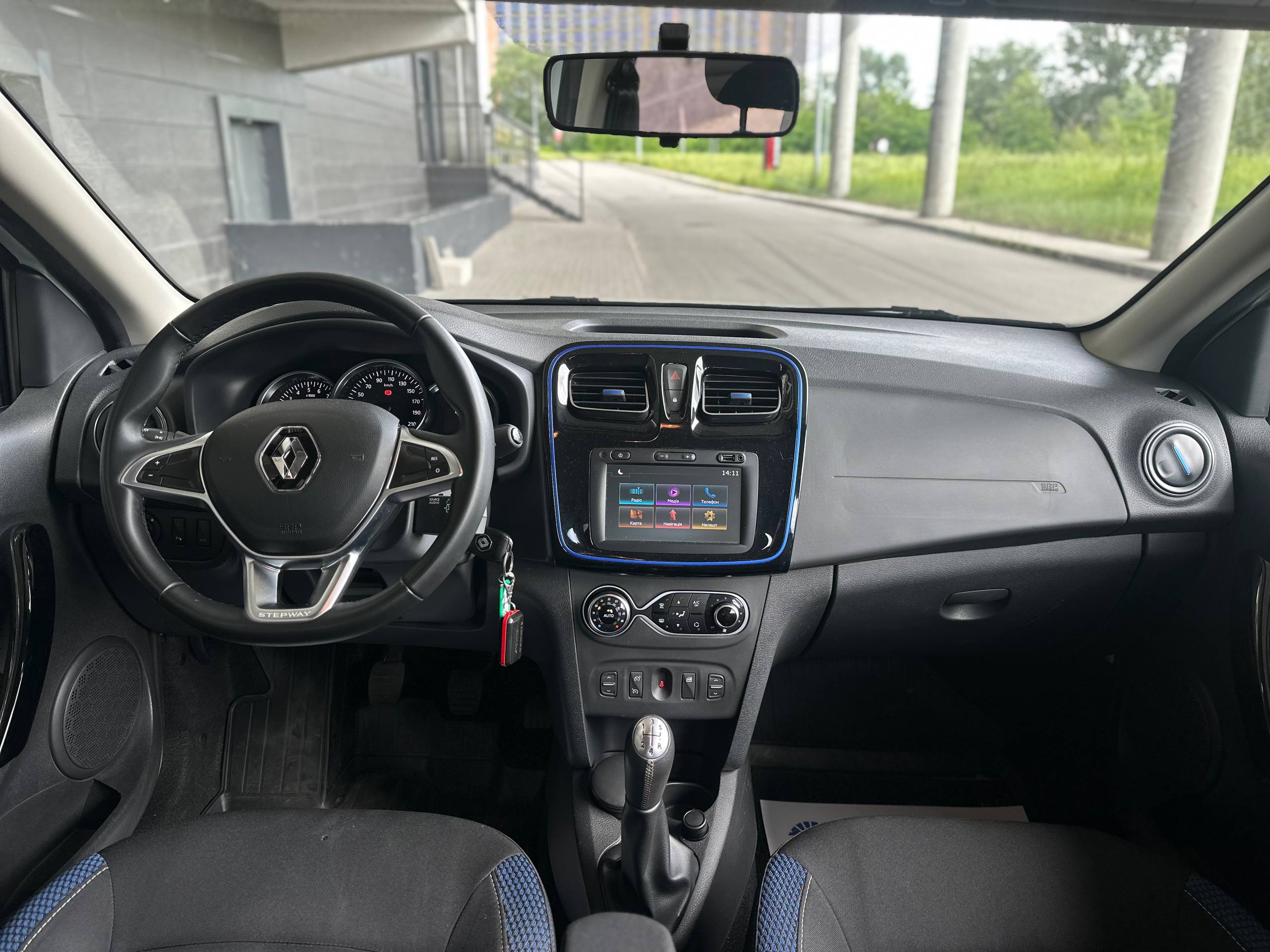 Renault-15