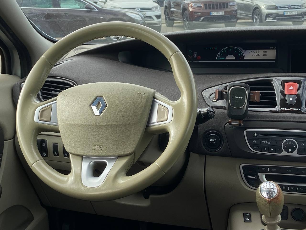 Renault-15