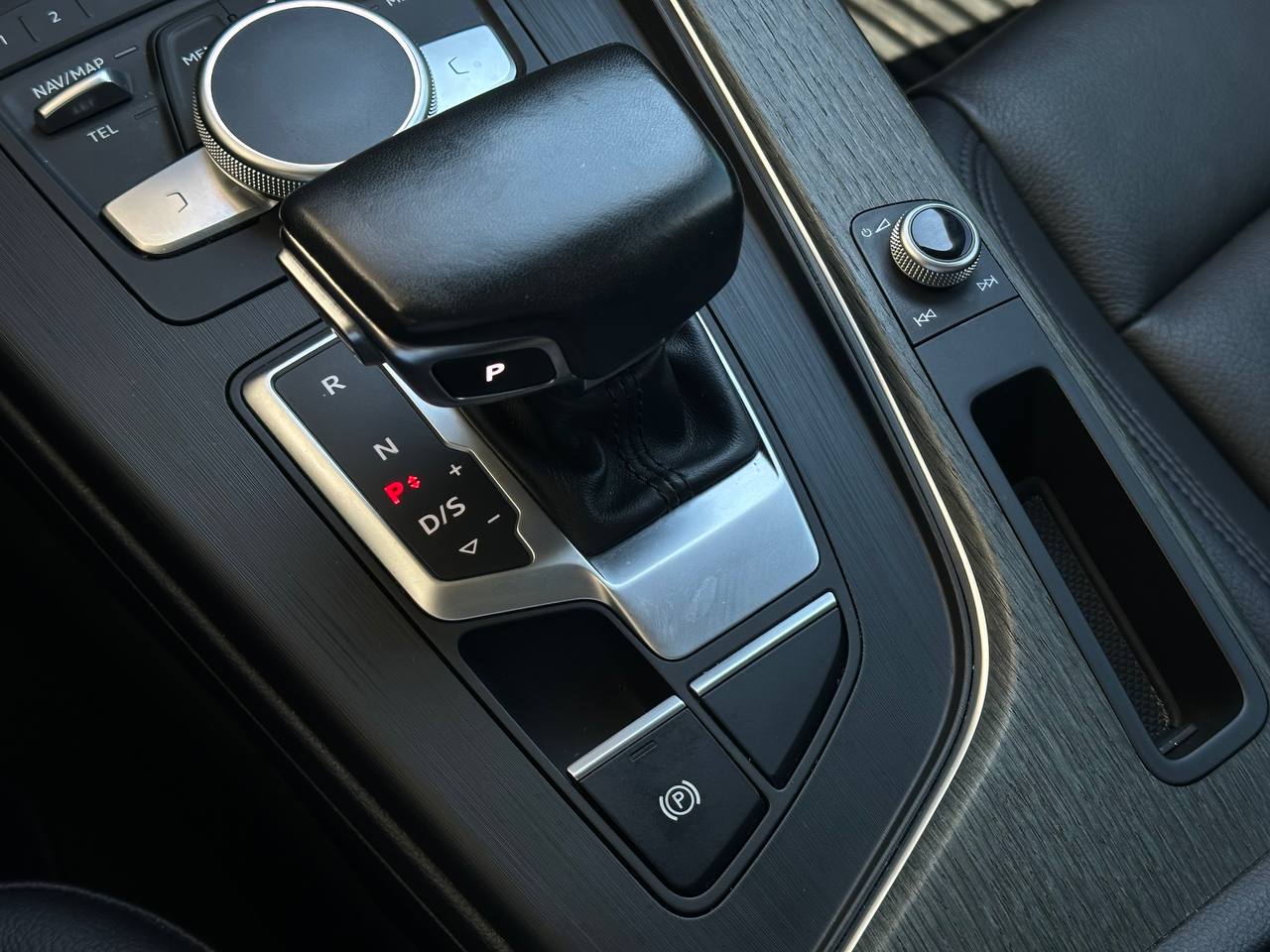 Audi-0
