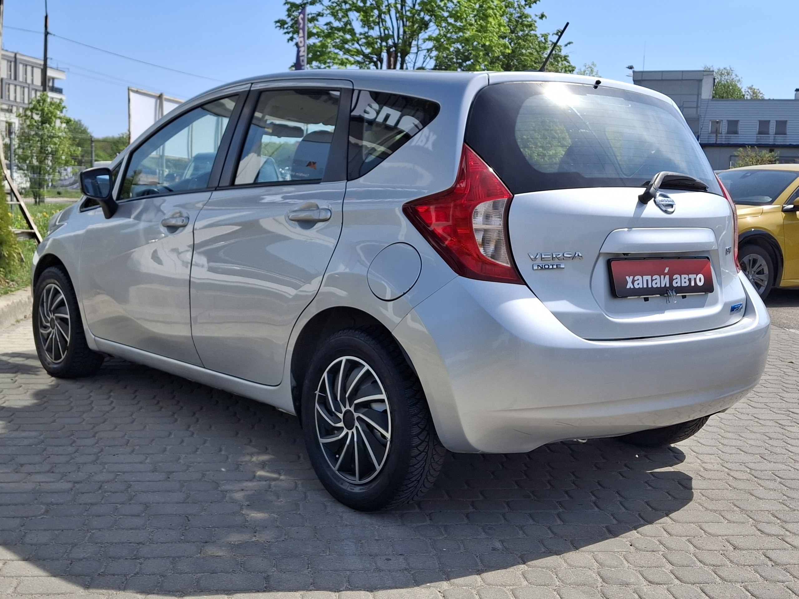 Nissan-9