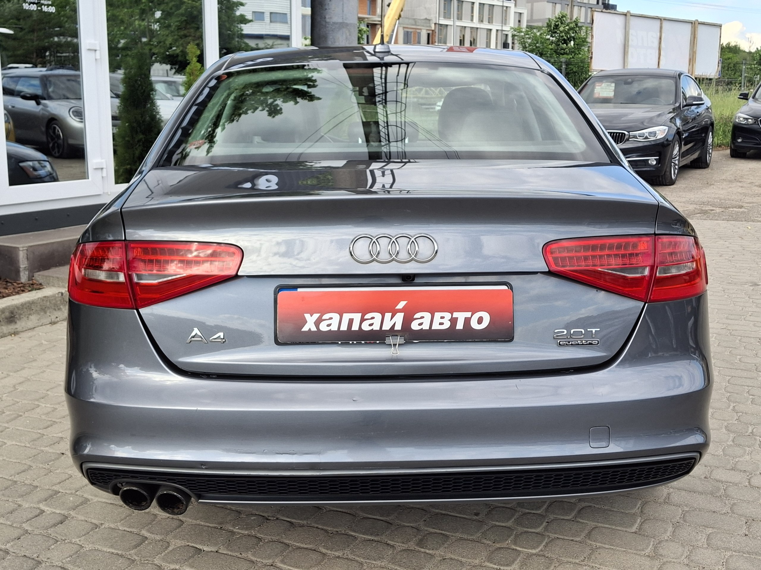 Audi-8