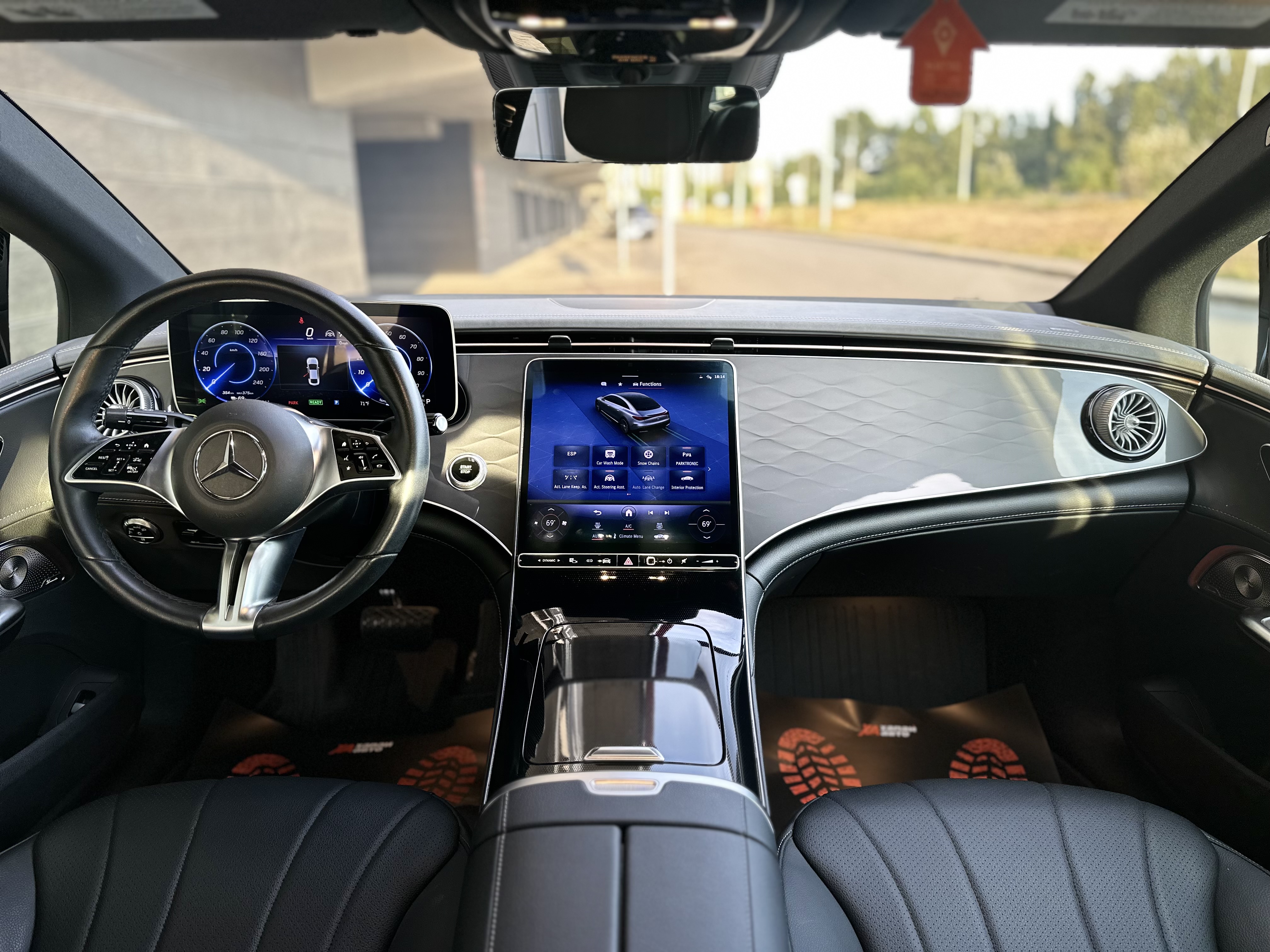 Mercedes-Benz-9