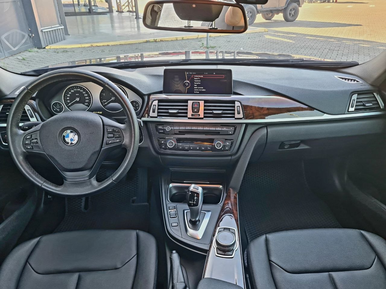BMW-15