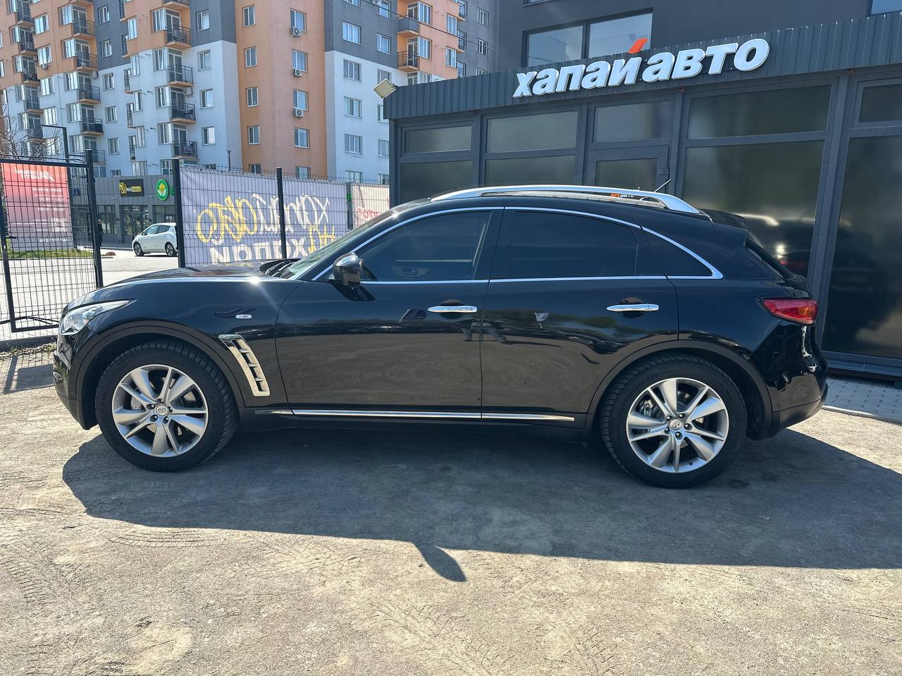 Infiniti-9