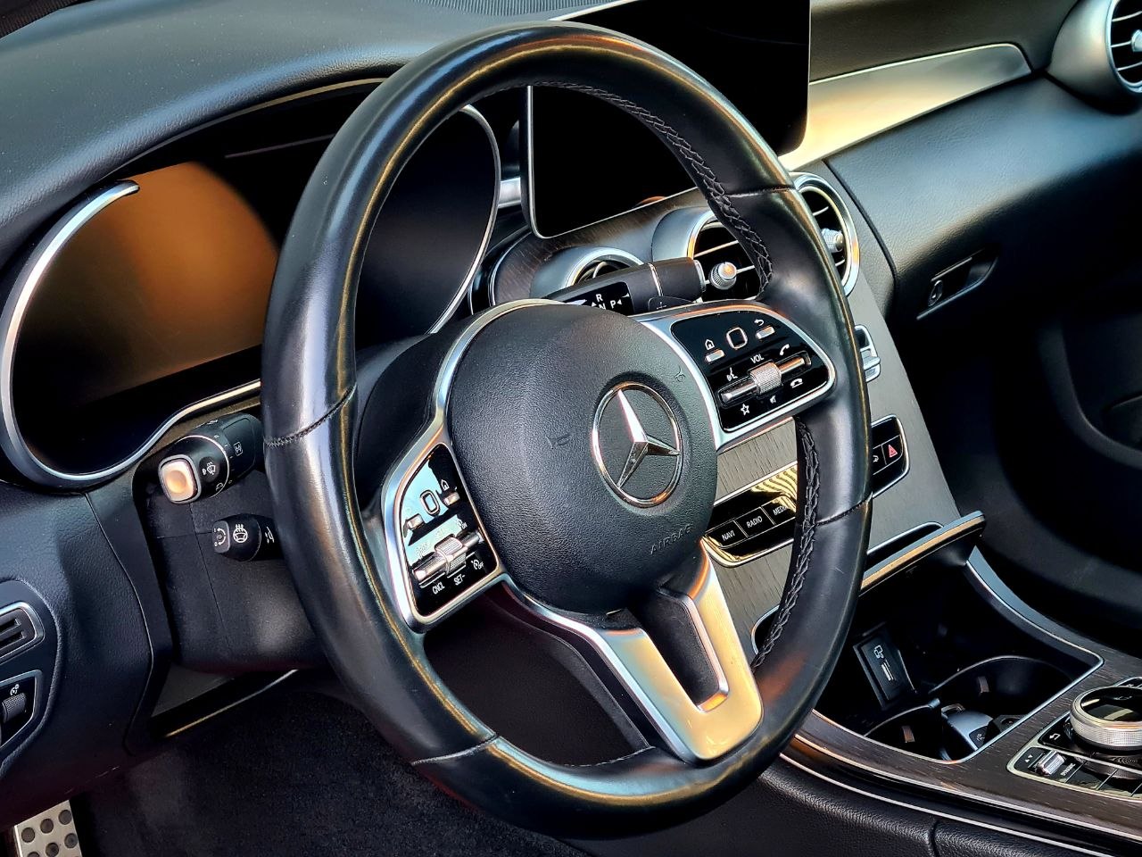 Mercedes-Benz-2