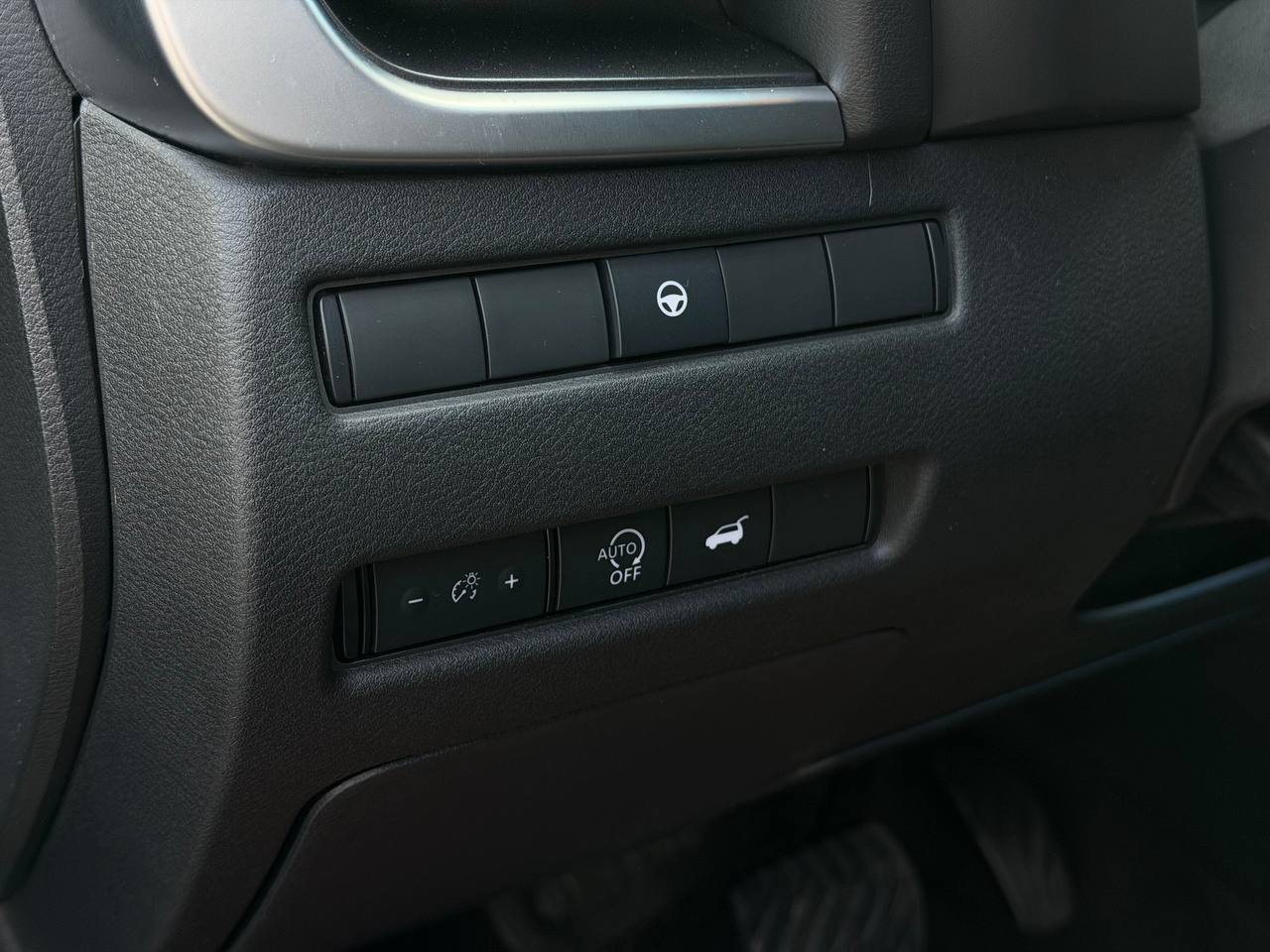 Nissan-15