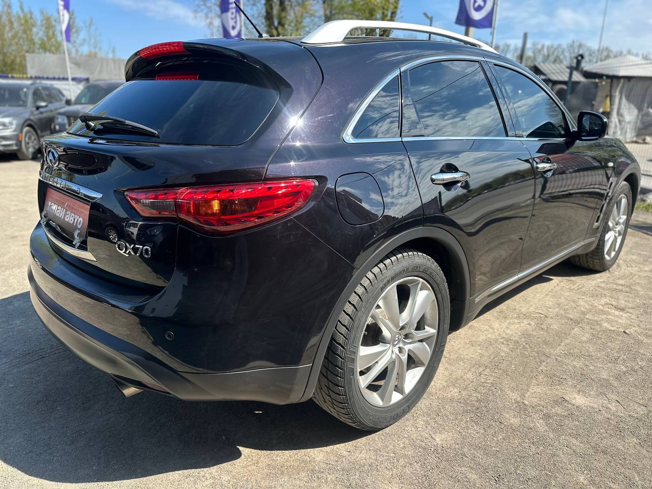 Infiniti-6
