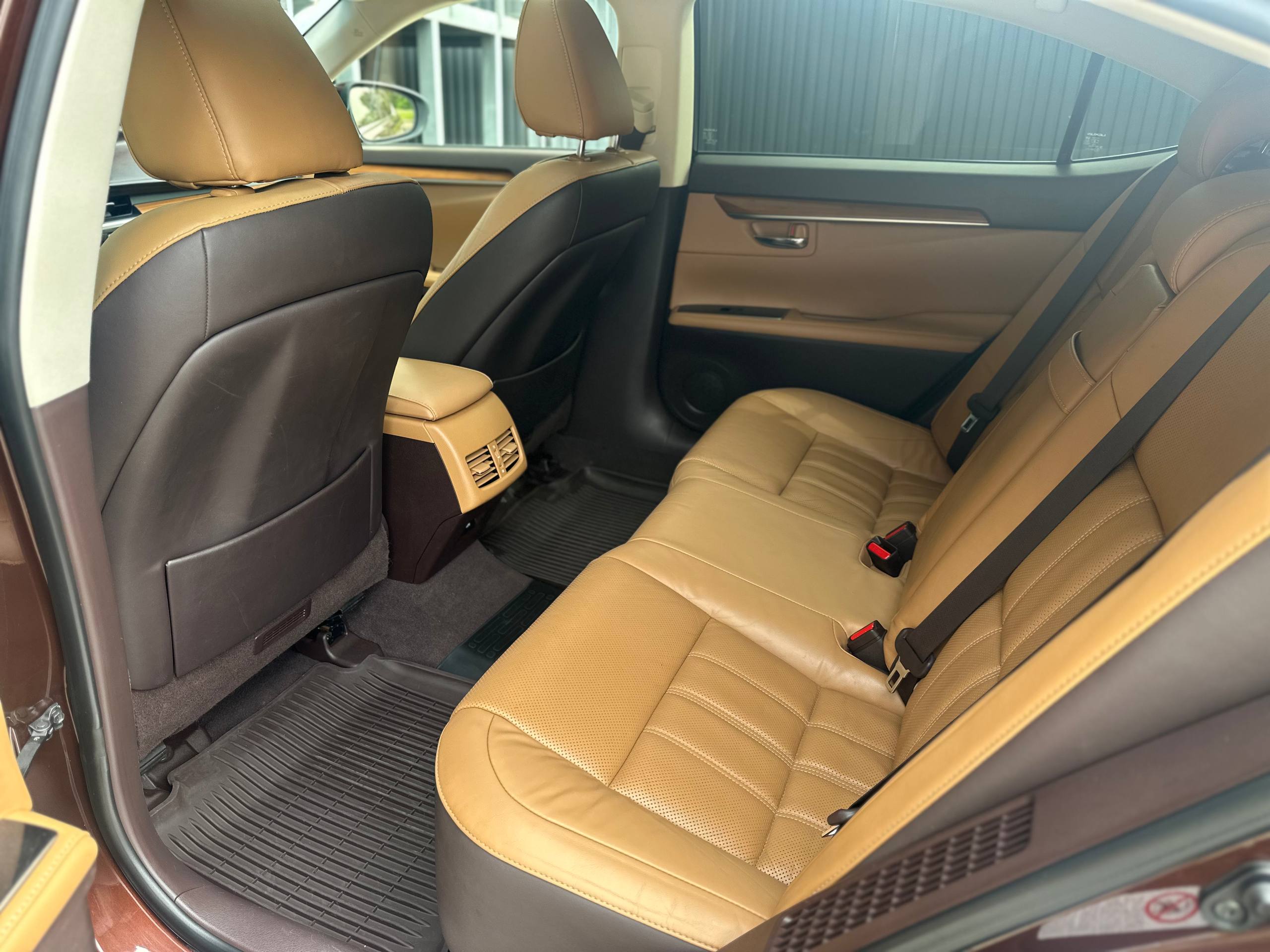 Lexus-1