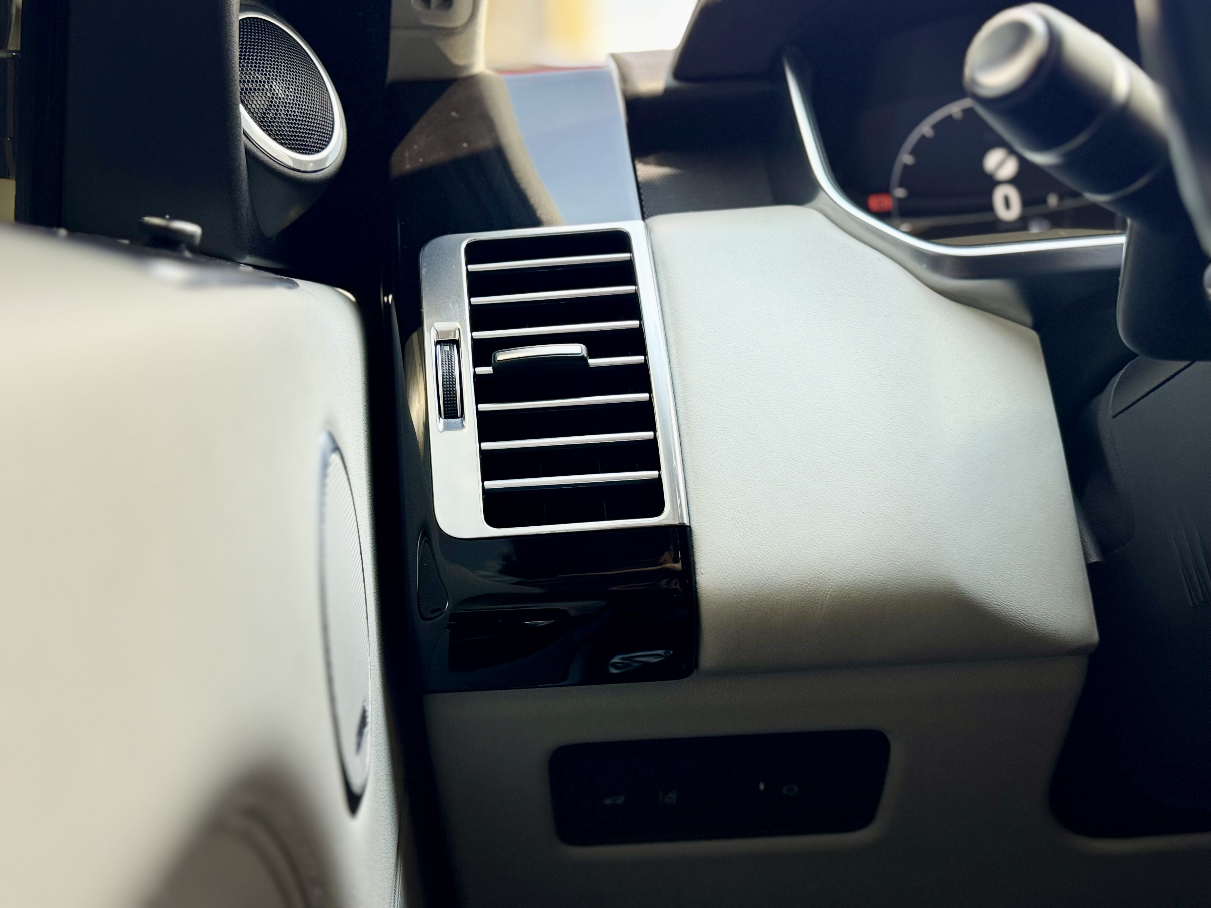 Land Rover-17