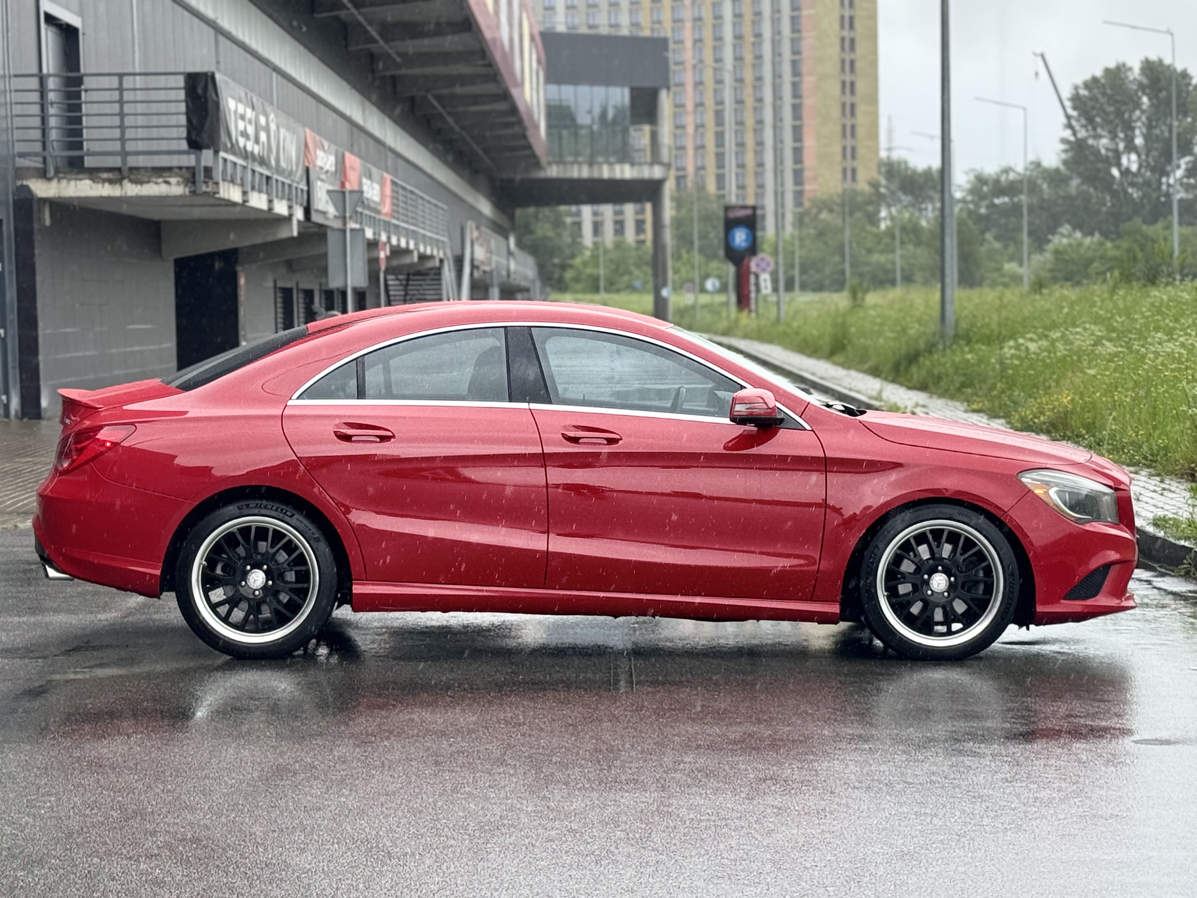 Mercedes-Benz-9