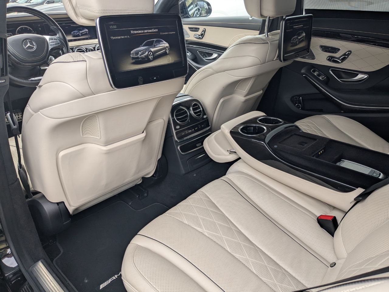 Mercedes-Benz-72