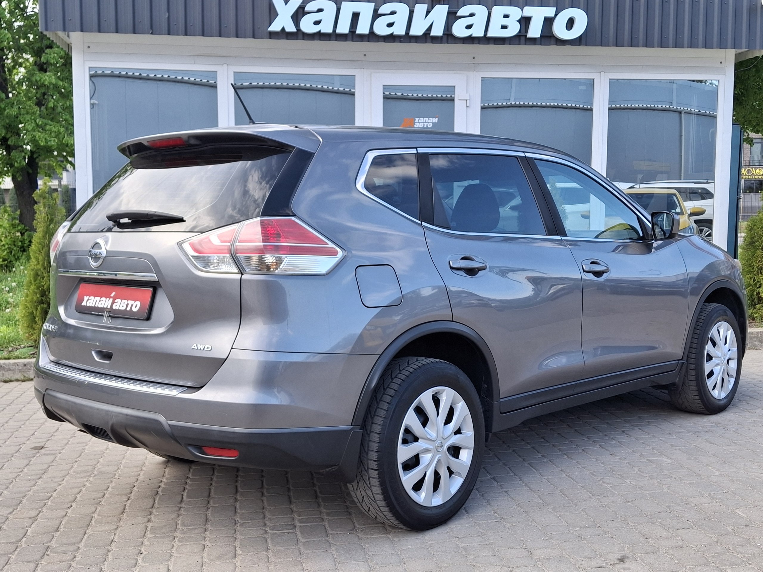 Nissan-3