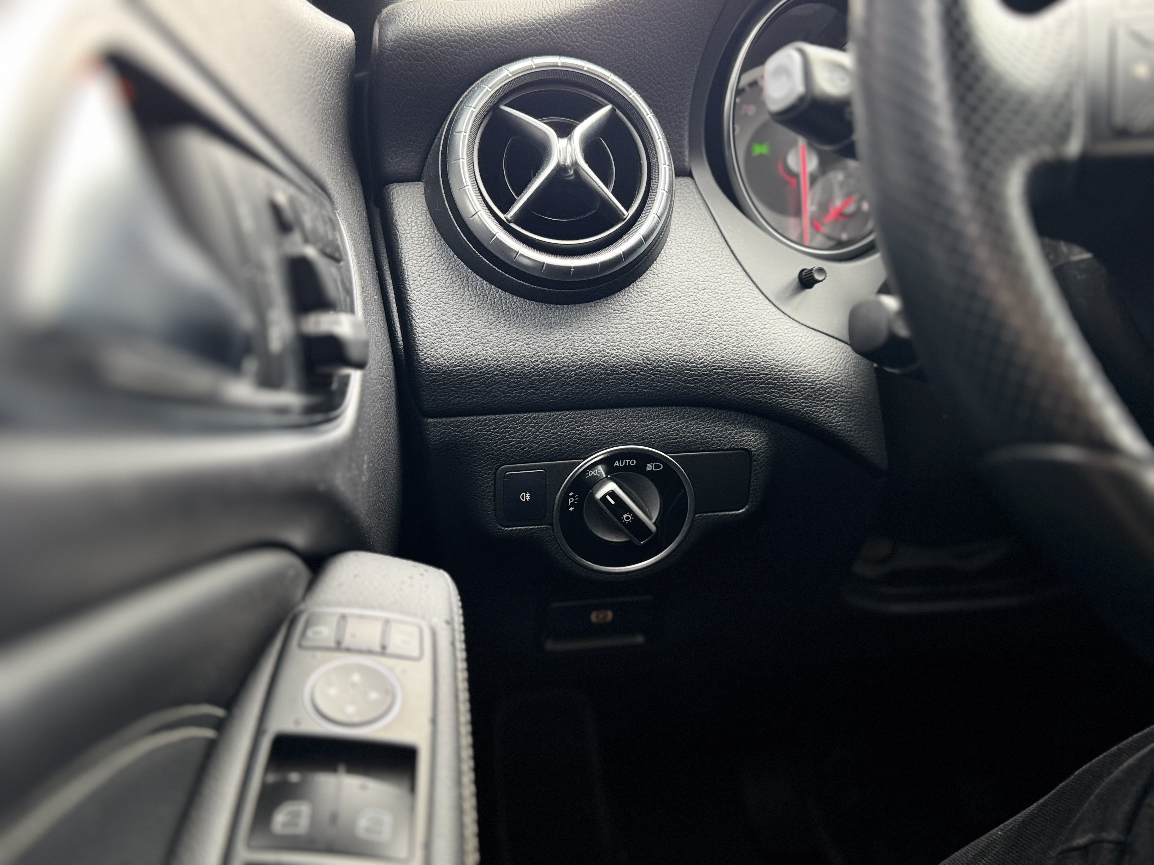 Mercedes-Benz-6