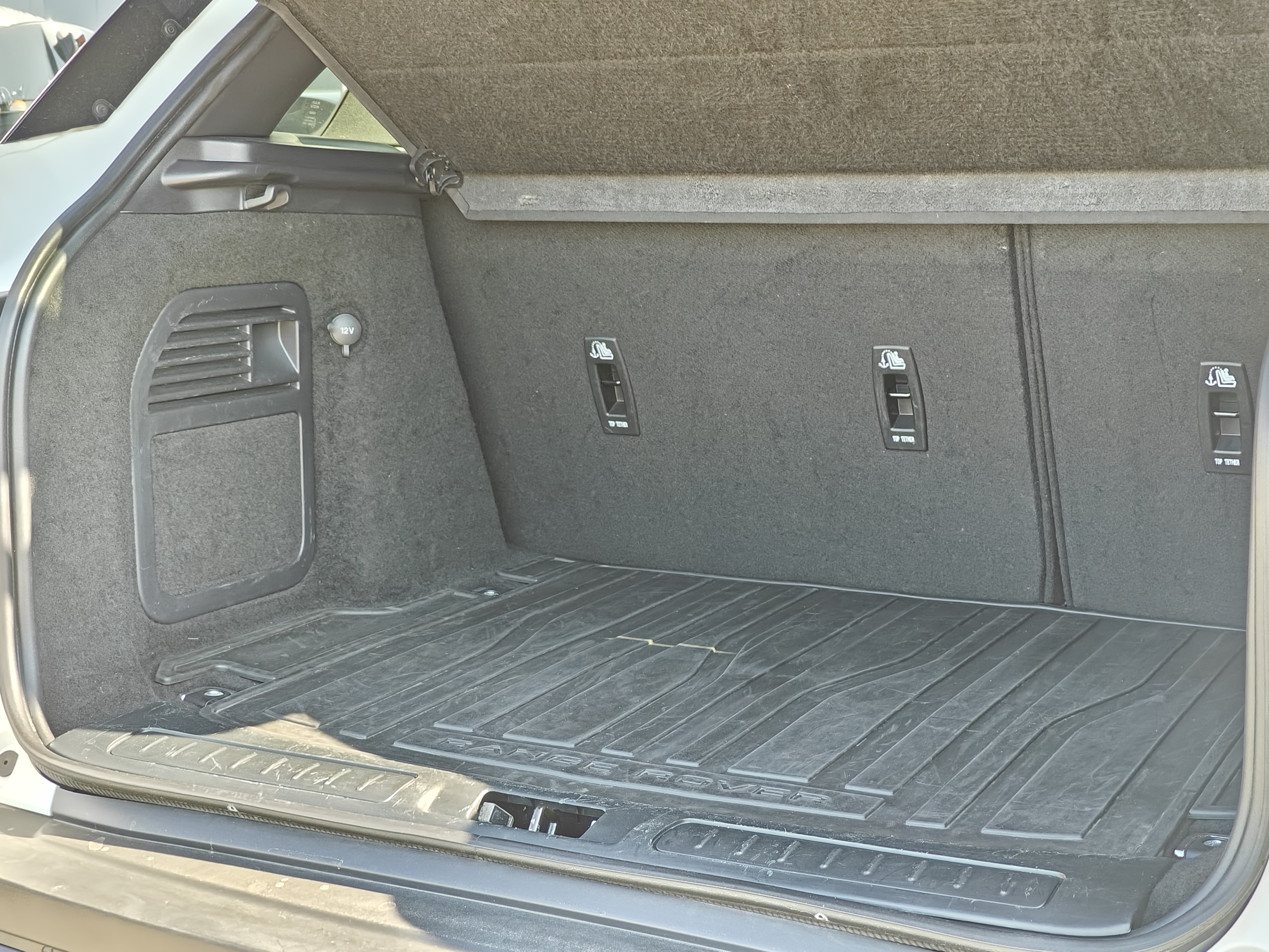Land Rover-9