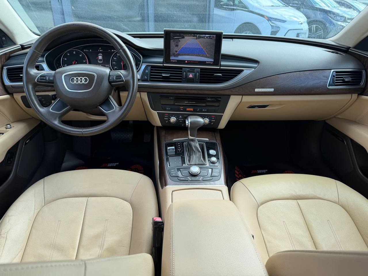 Audi-8