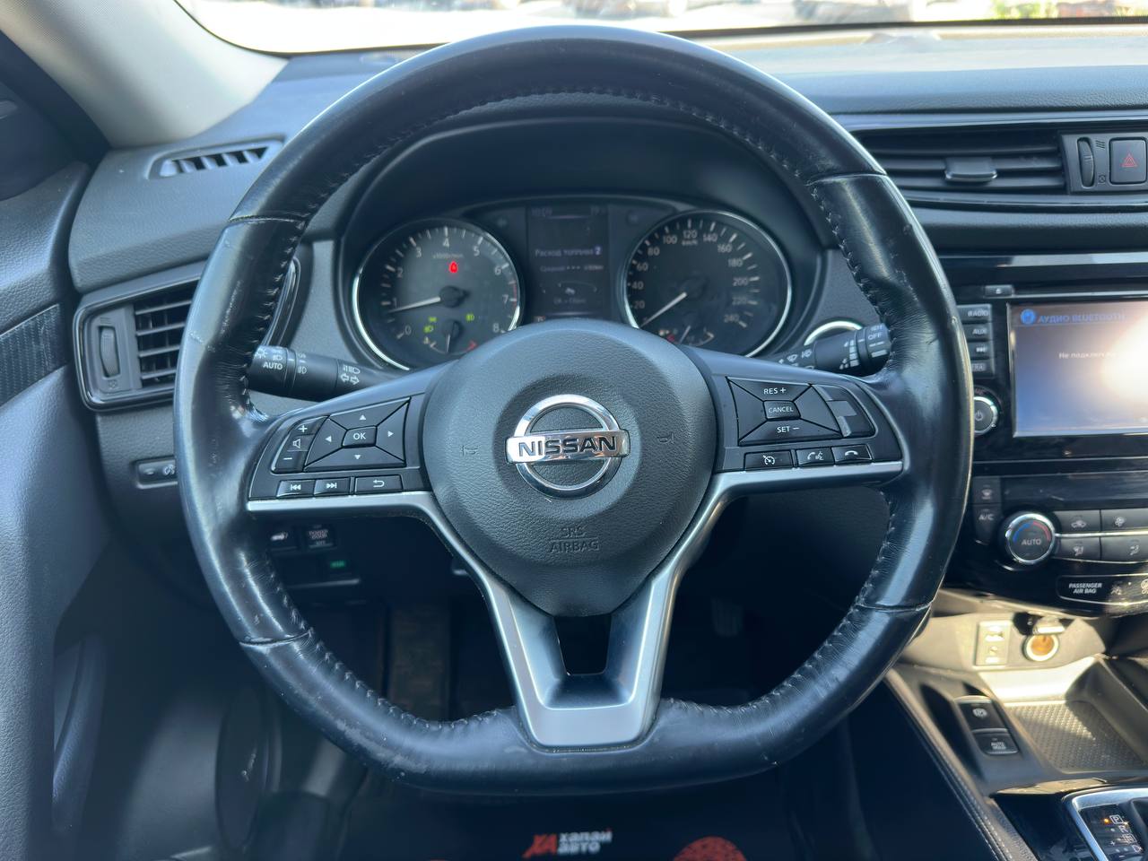 Nissan-15