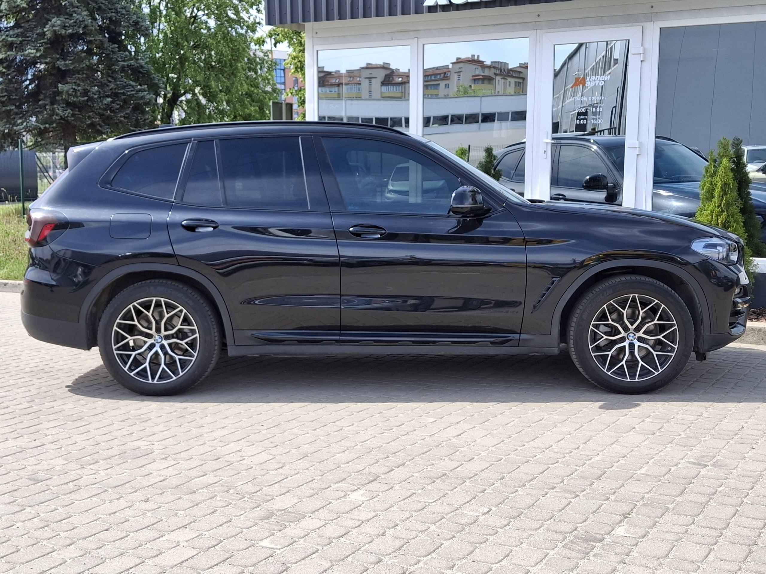 BMW-4