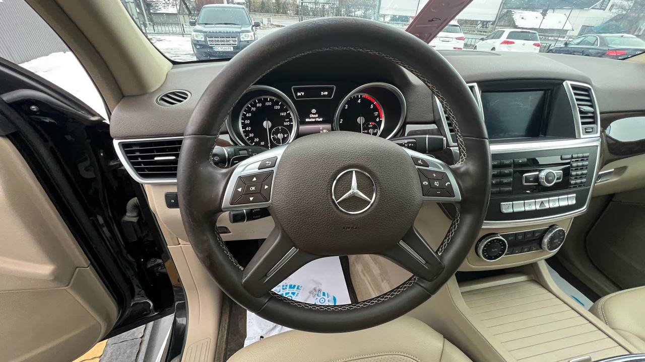 Mercedes-Benz M-Class 2014