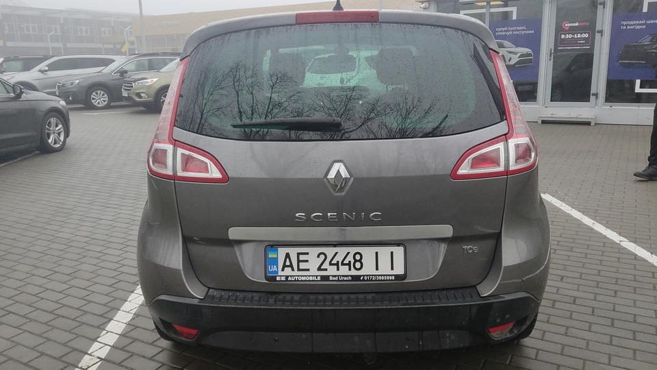 Renault-0